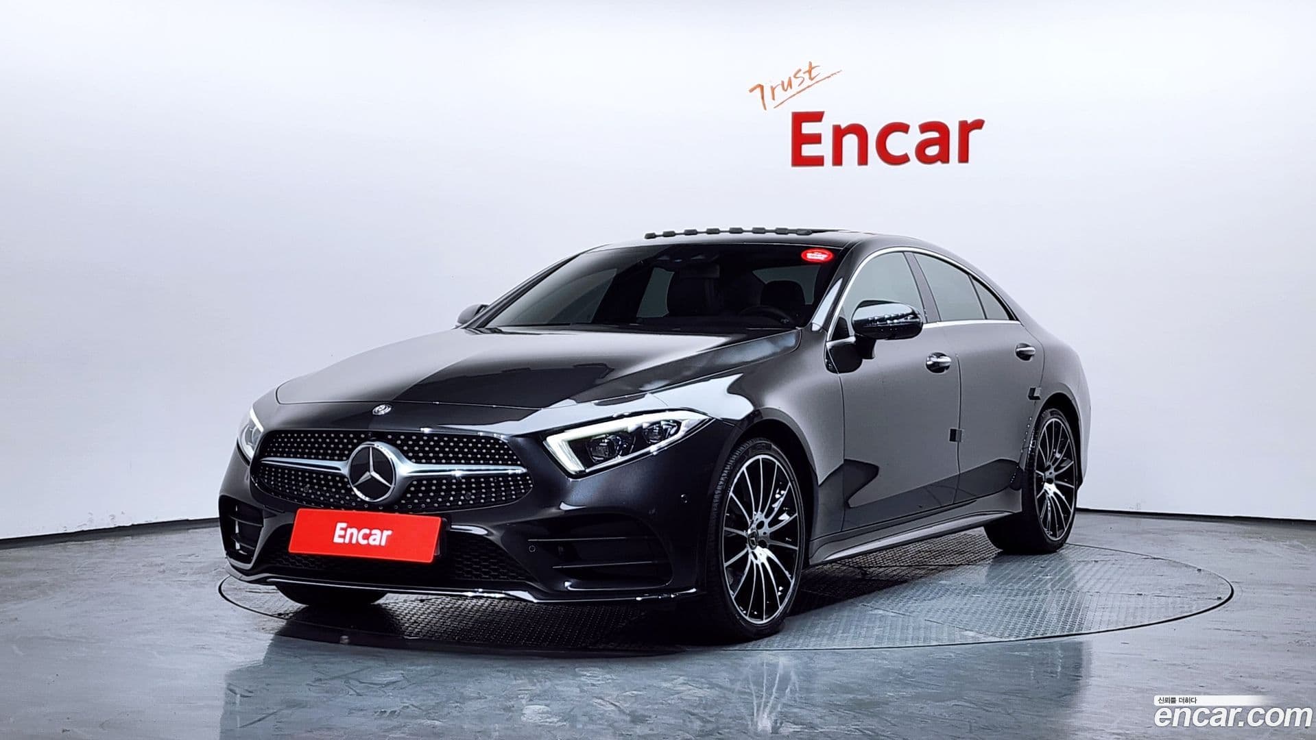 Main__Slider__Photo:CLS-Class Mercedes-Benz 2019.10-0