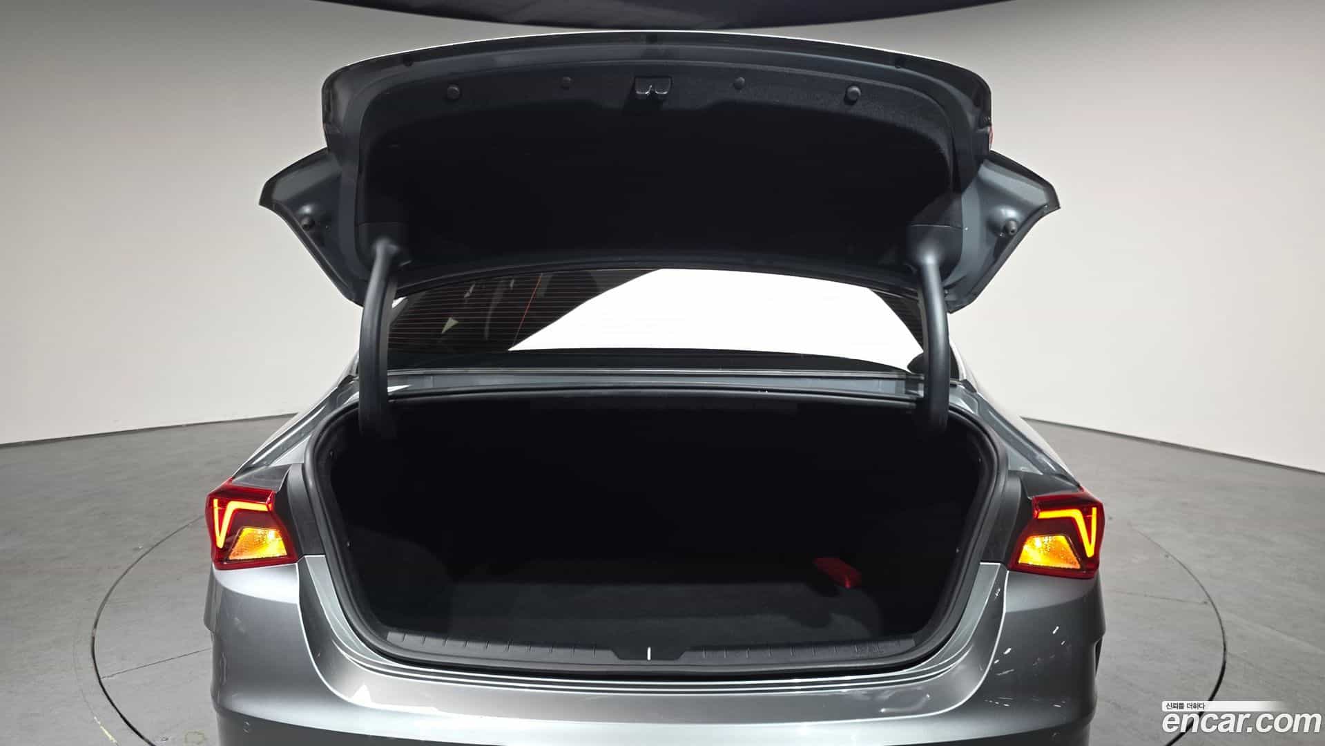 K5 Kia 2020.0-OPTION-024