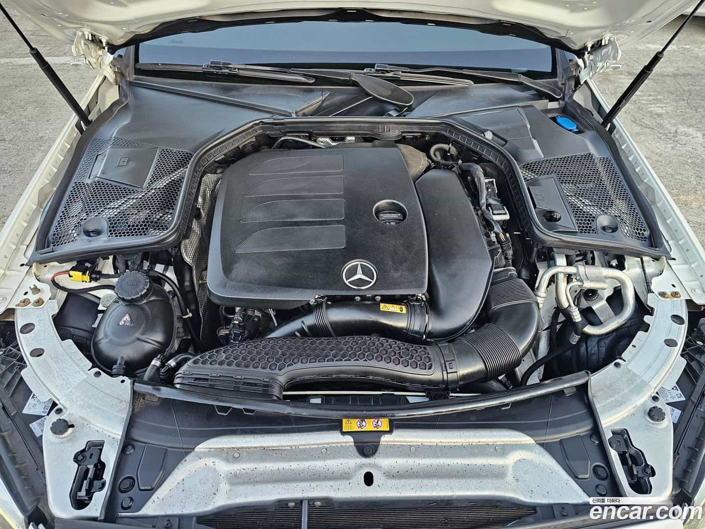 C-Class Mercedes-Benz 2020.1-INNER-007