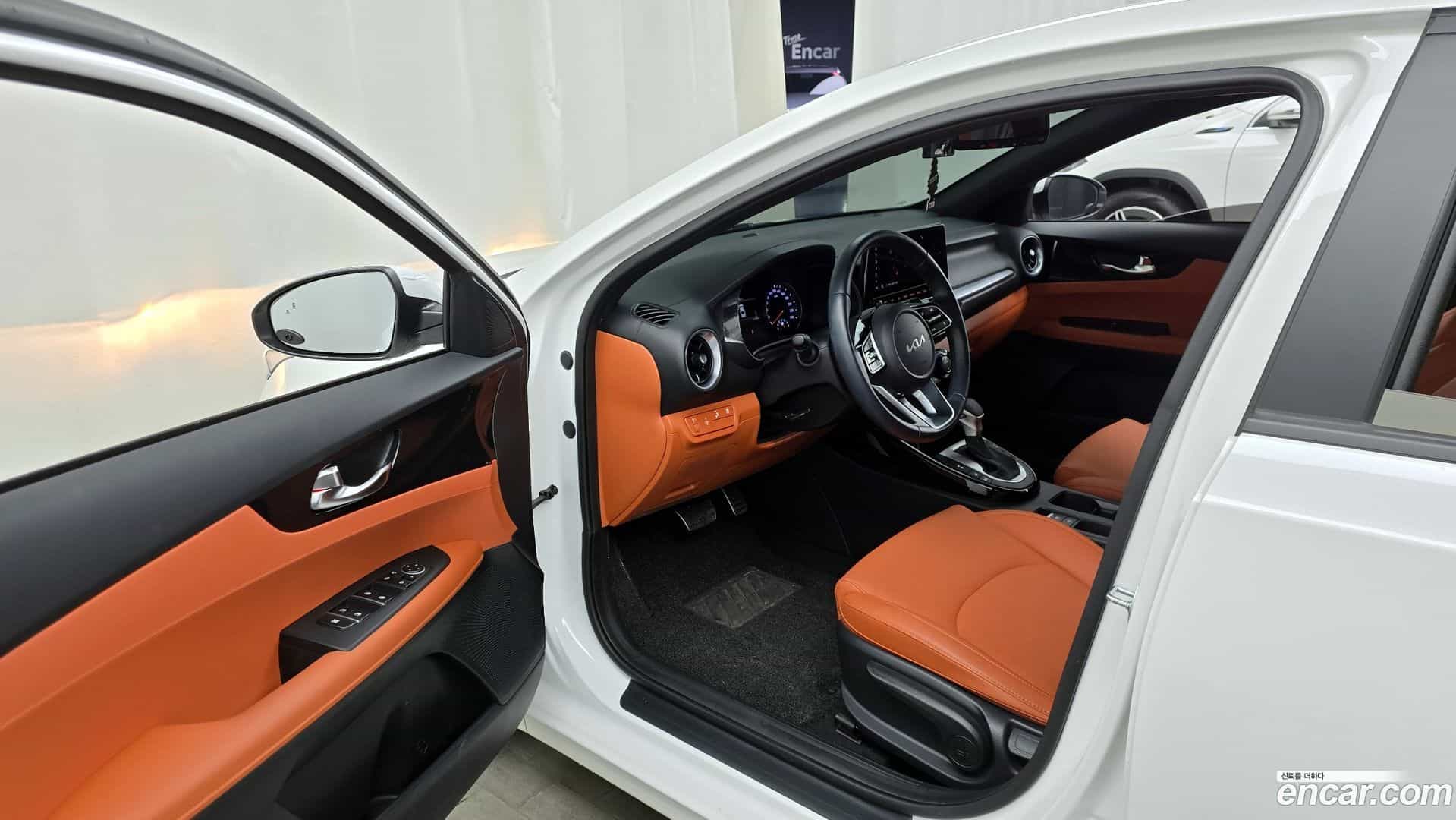 K3 Kia 2023.11-INNER-010