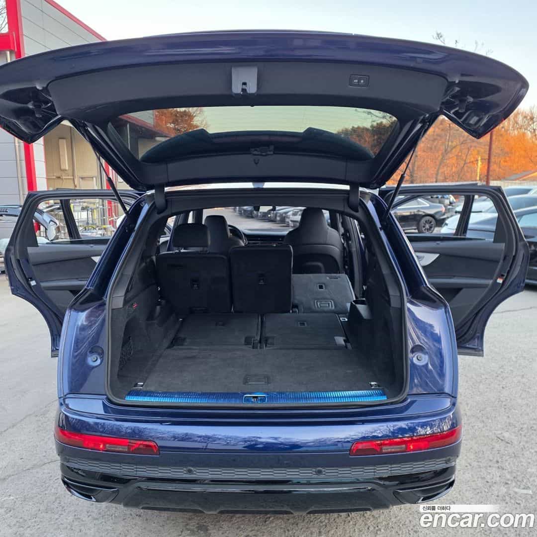 Q7 Audi 2023.11-OPTION-017