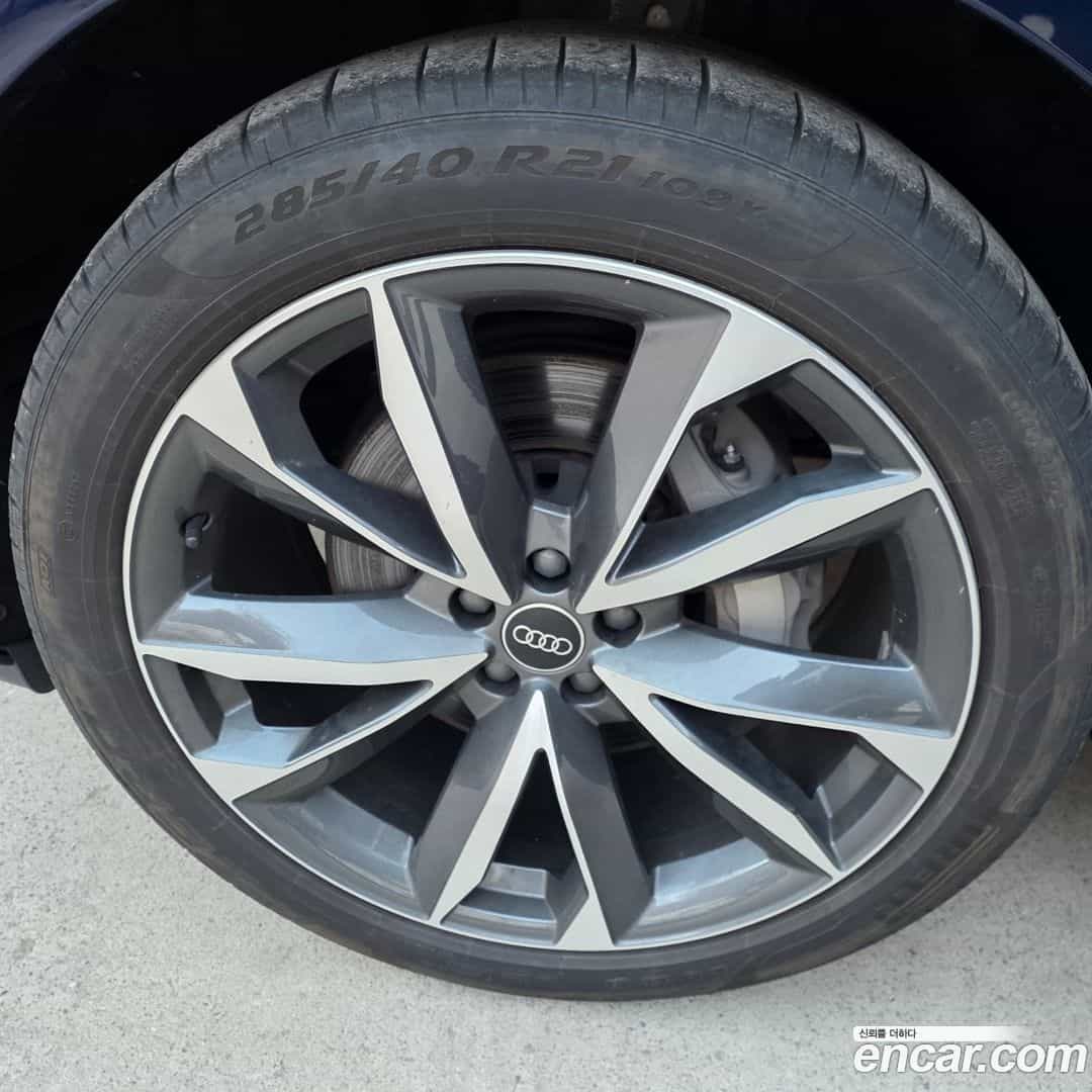 Q7 Audi 2023.11-OPTION-020