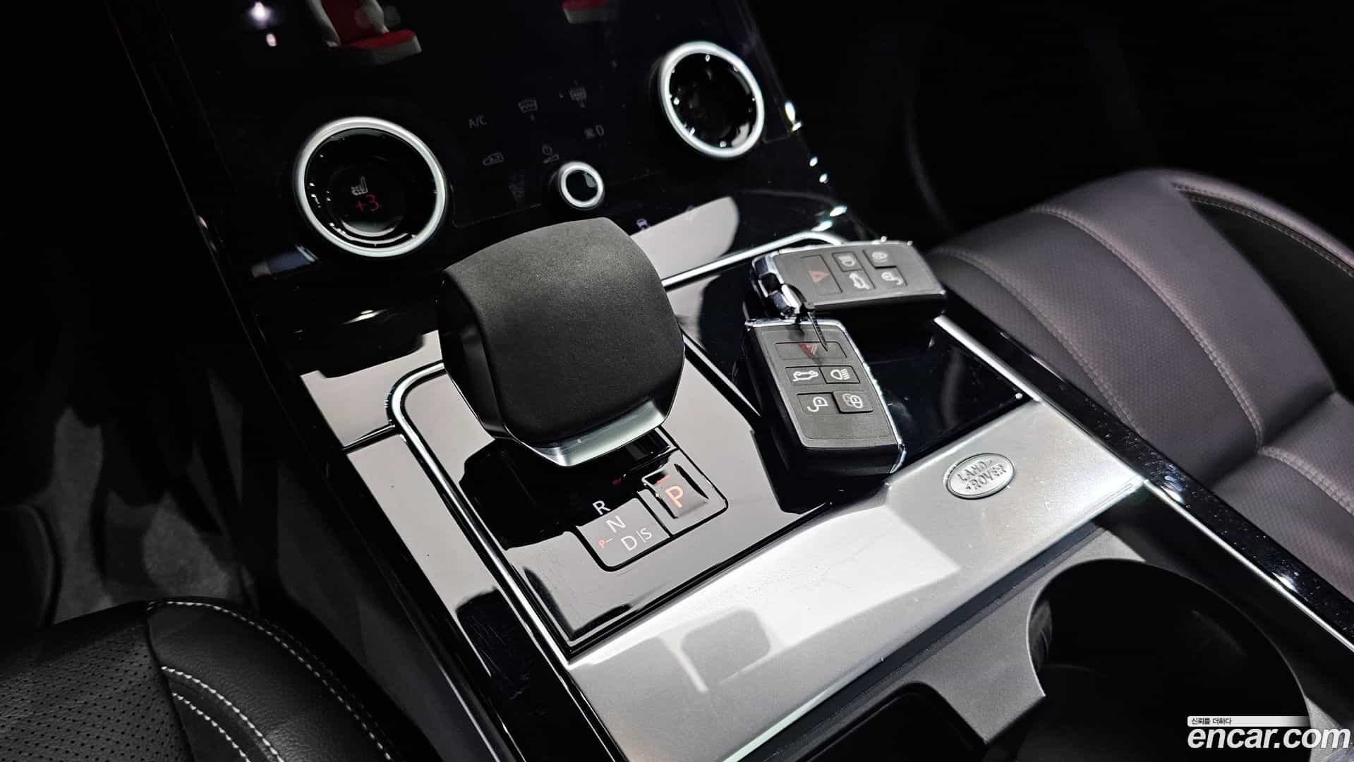 Range Rover Velar Land Rover 2023.8-INNER-009