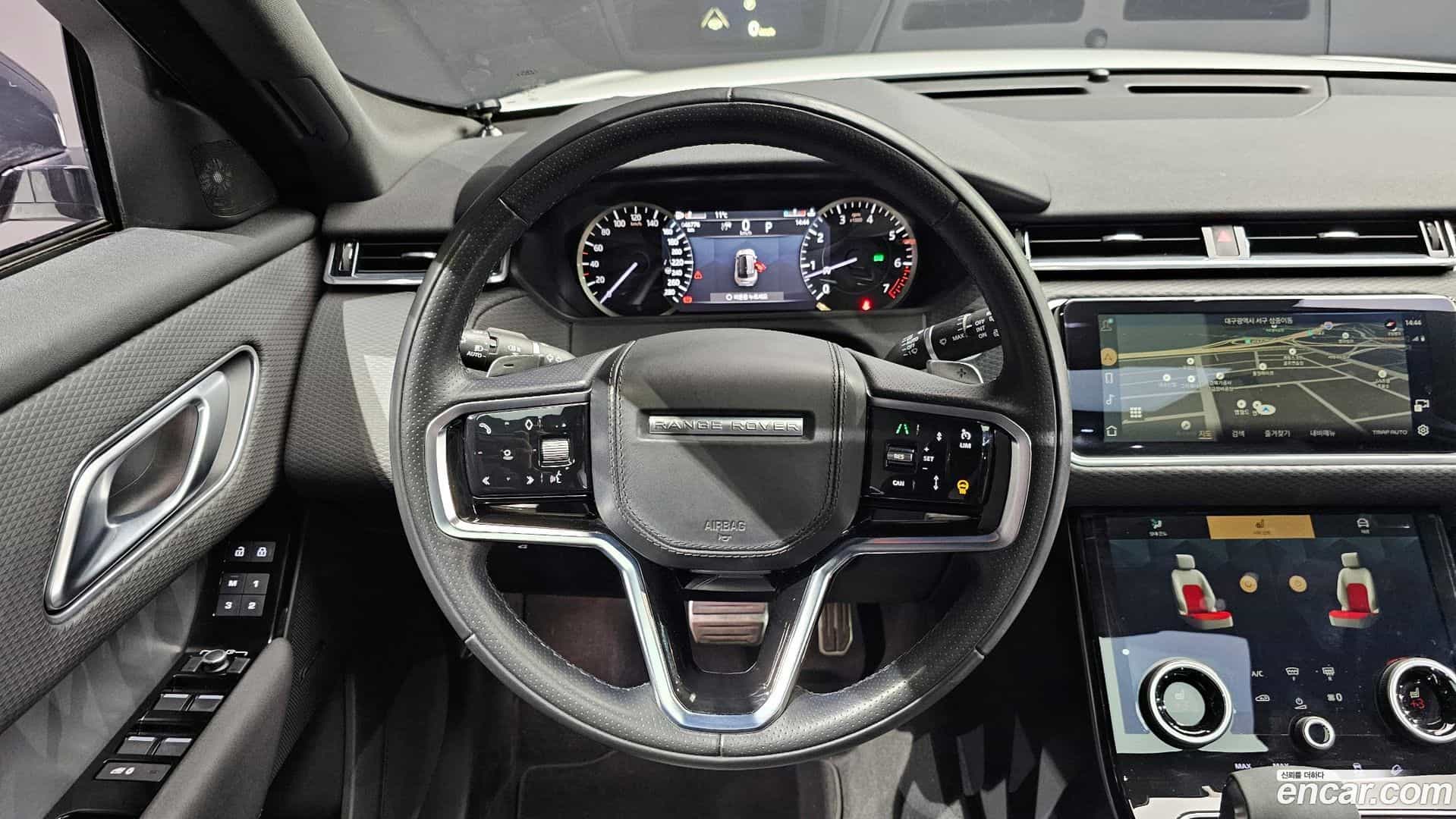 Range Rover Velar Land Rover 2023.8-OPTION-017