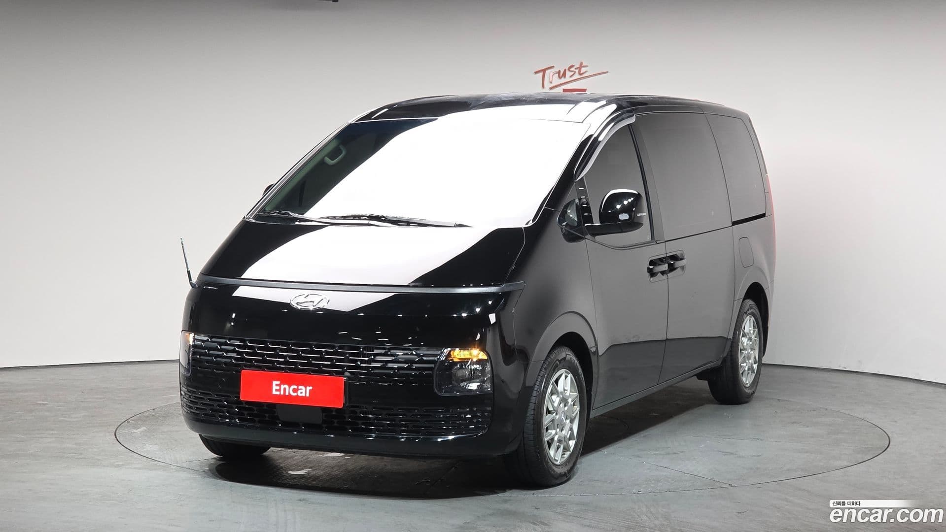 Main__Slider__Photo:Staria Hyundai 2024.0-0