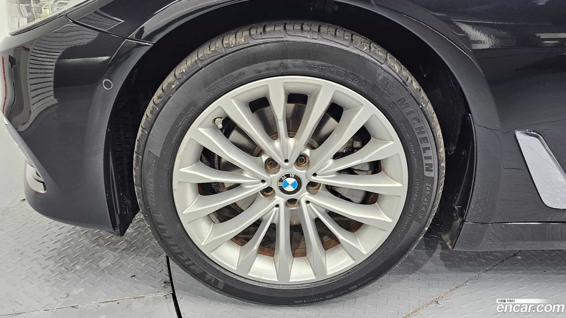 5-Series BMW 2018.5-OUTER-005
