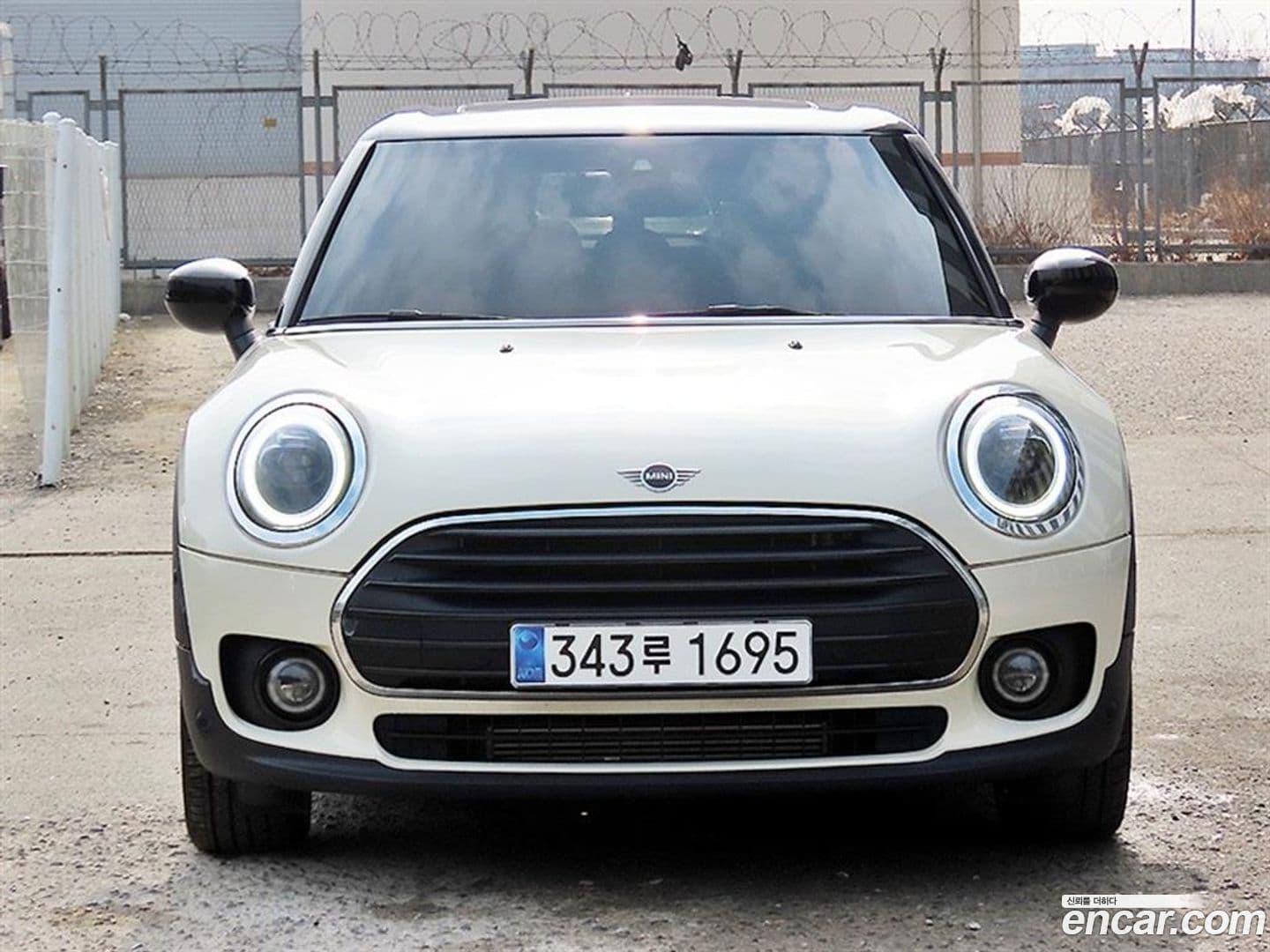 Main__Slider__Photo:Clubman Mini 2021.11-0