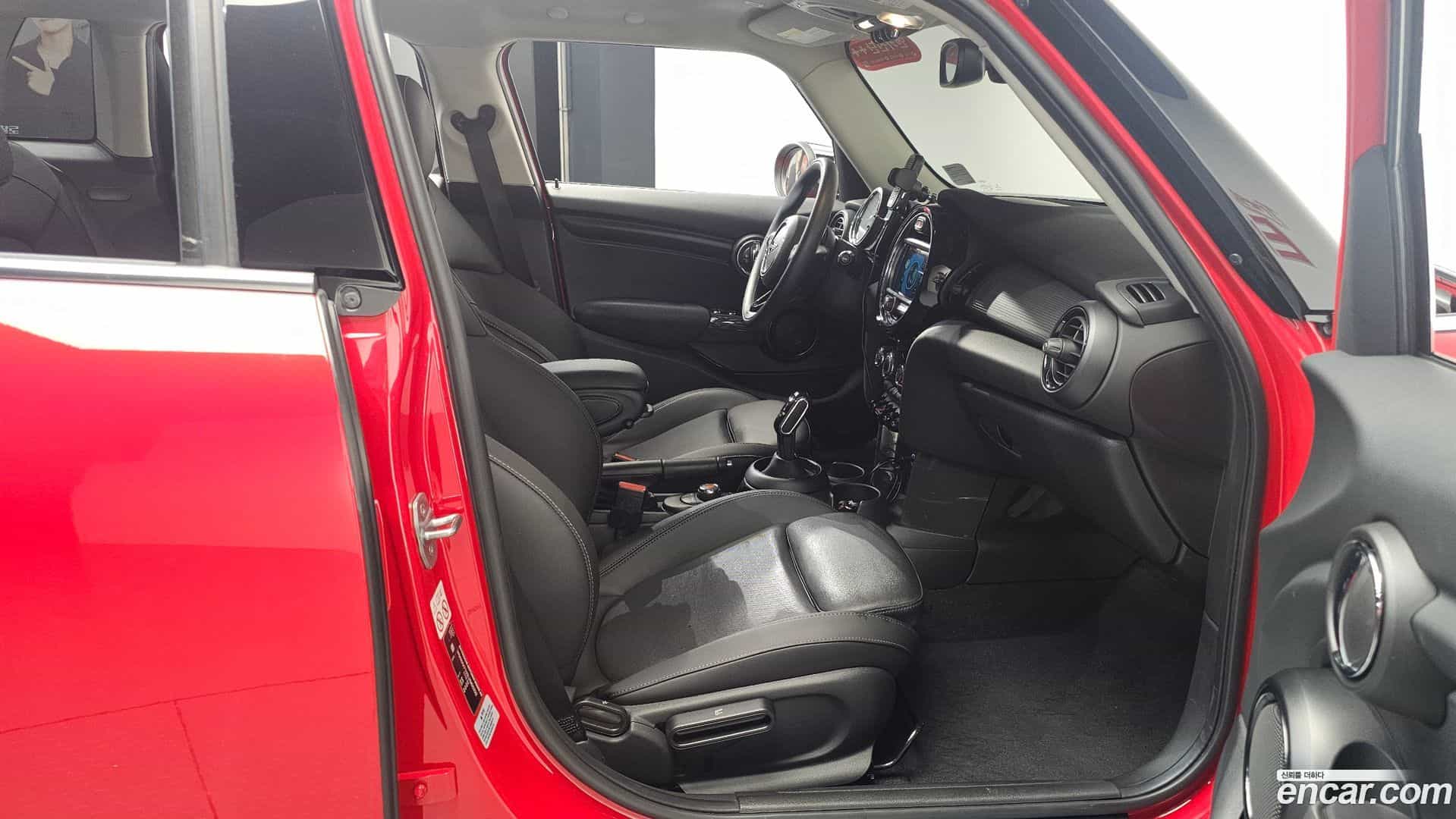 Cooper Mini 2020.4-OPTION-015