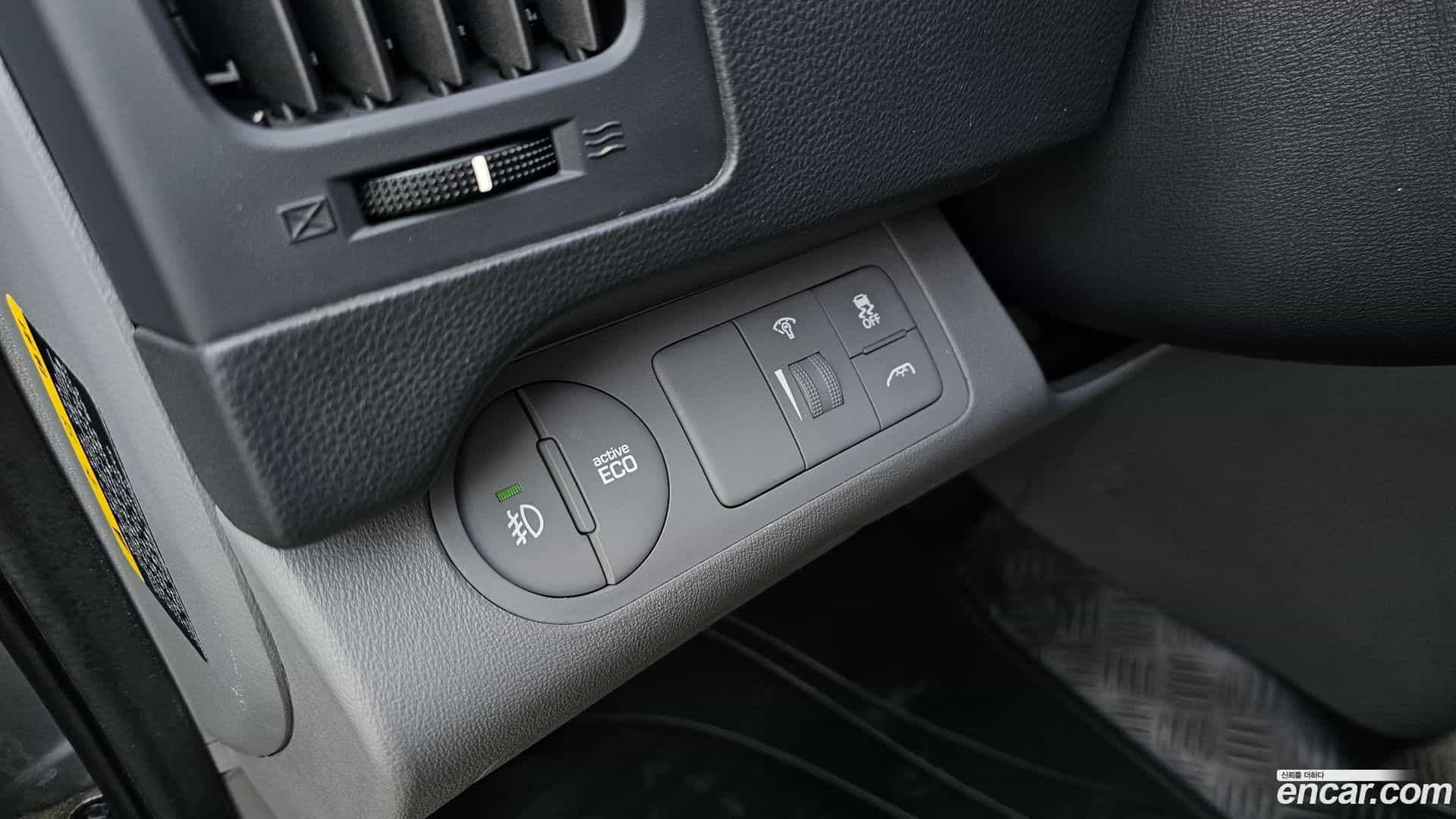 Starex Hyundai 2017.0-OPTION-019