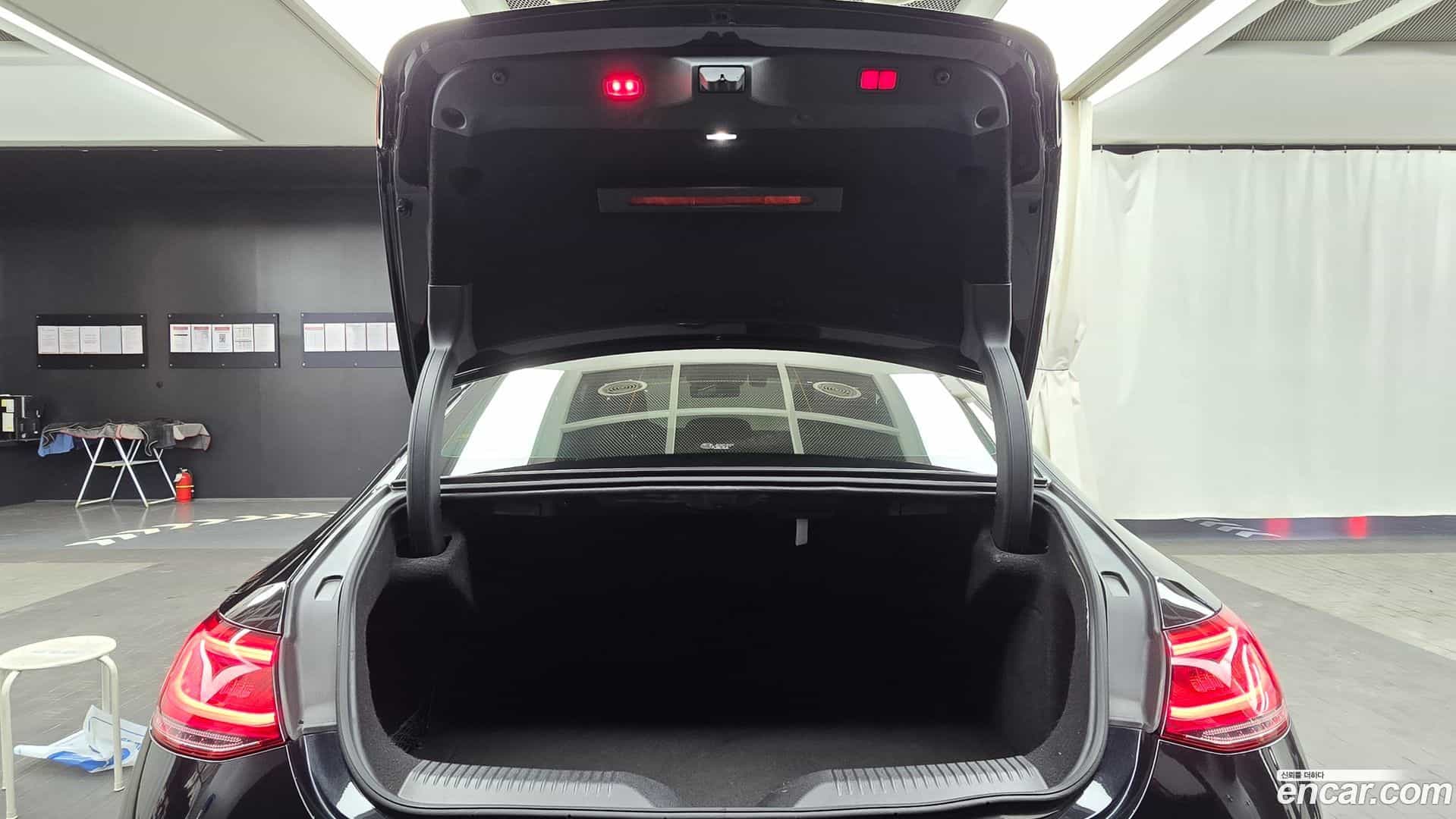 CLS-Class Mercedes-Benz 2019.11-OPTION-024