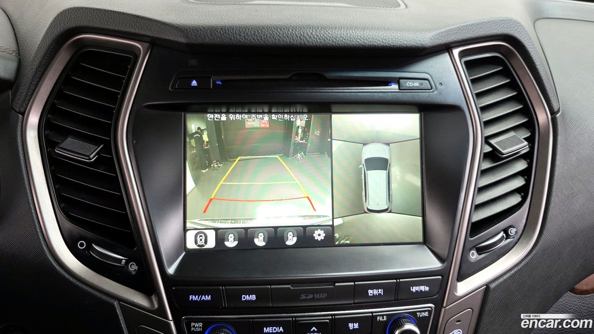 Main__Slider__Photo:Maxcruz Hyundai 2015.10-15
