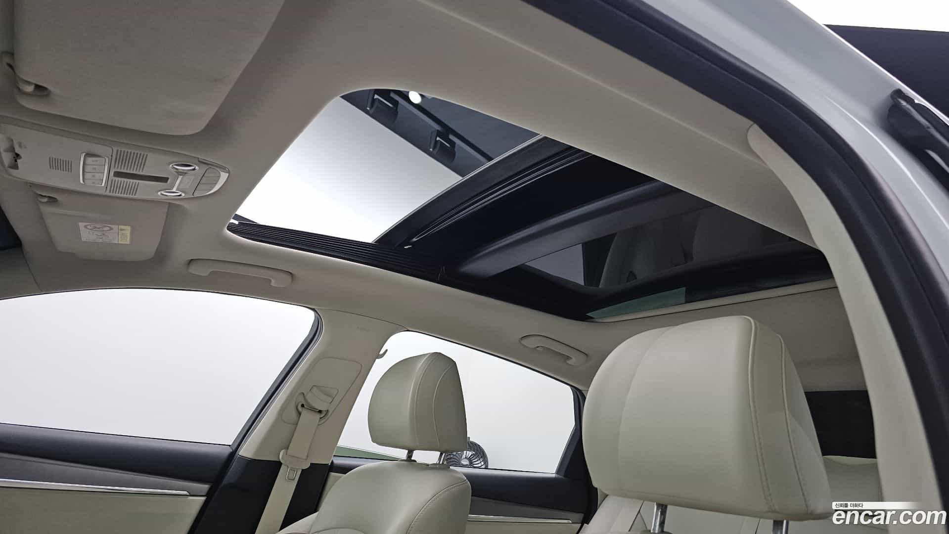 Grandeur Hyundai 2021.9-OPTION-024