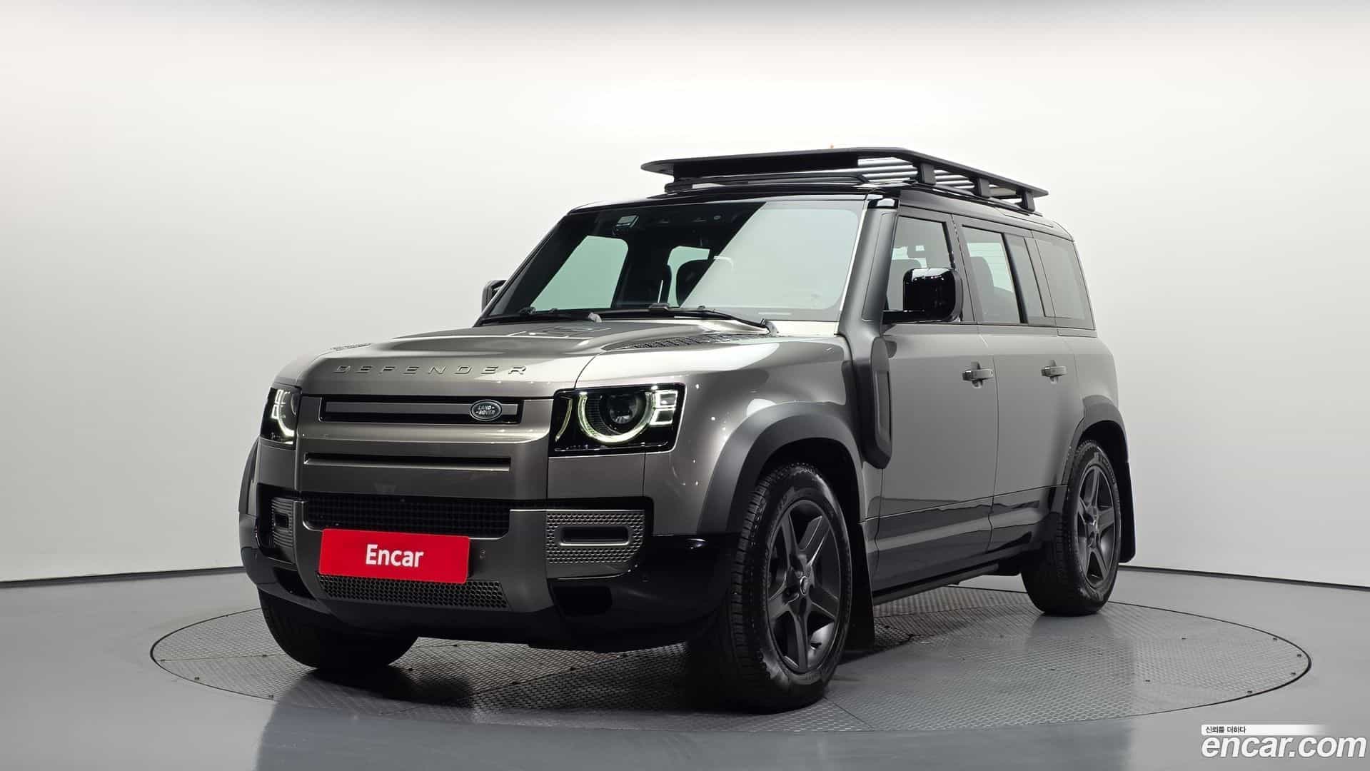 Defender Land Rover 2025.3-OUTER-001