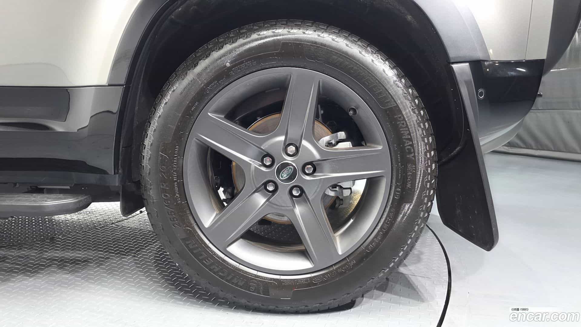Defender Land Rover 2025.3-OUTER-005