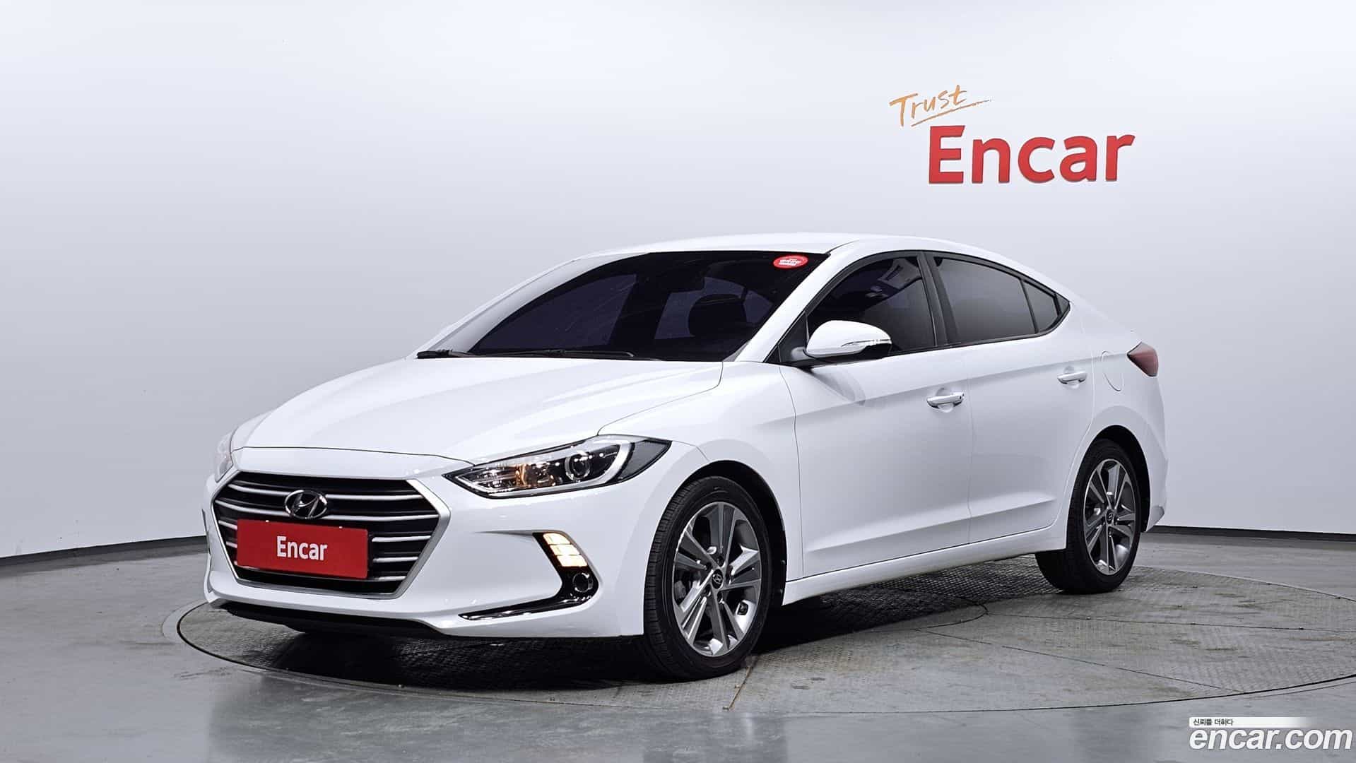 AVANTE Hyundai 2018.4-OUTER-001