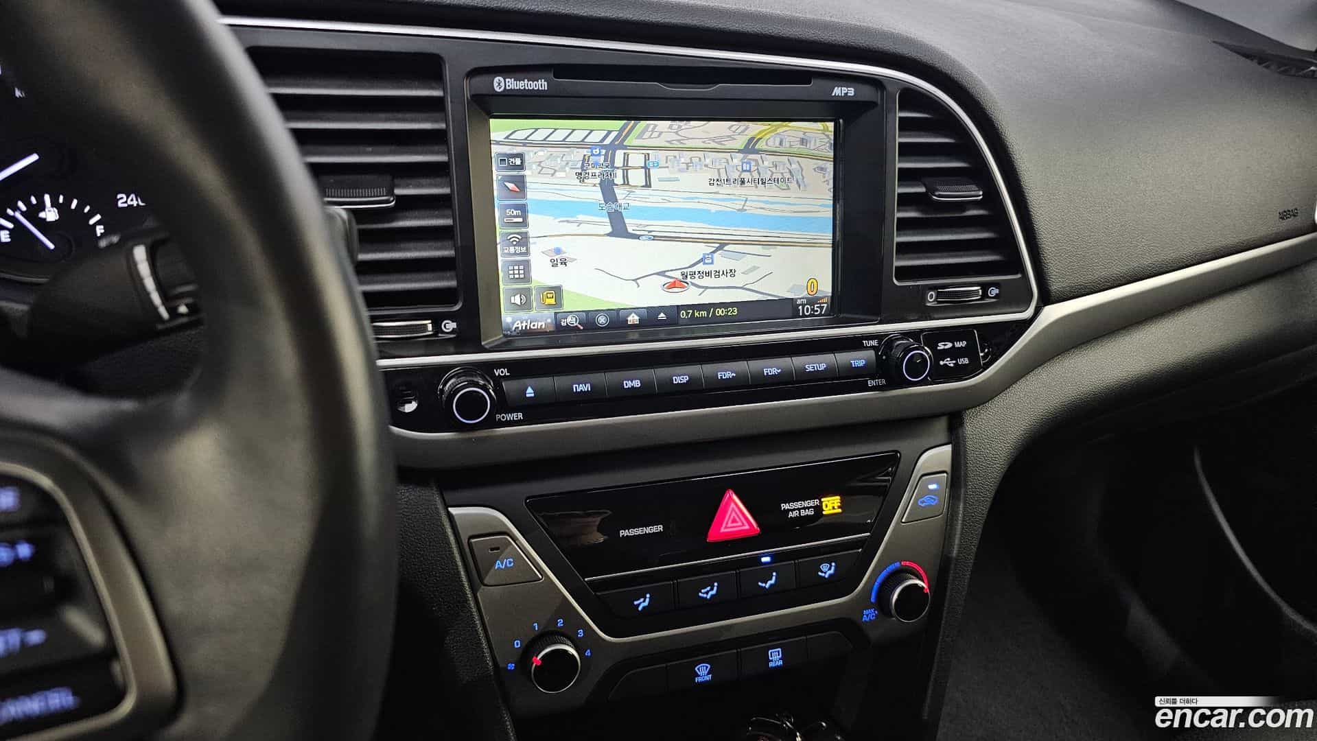AVANTE Hyundai 2018.4-OPTION-023