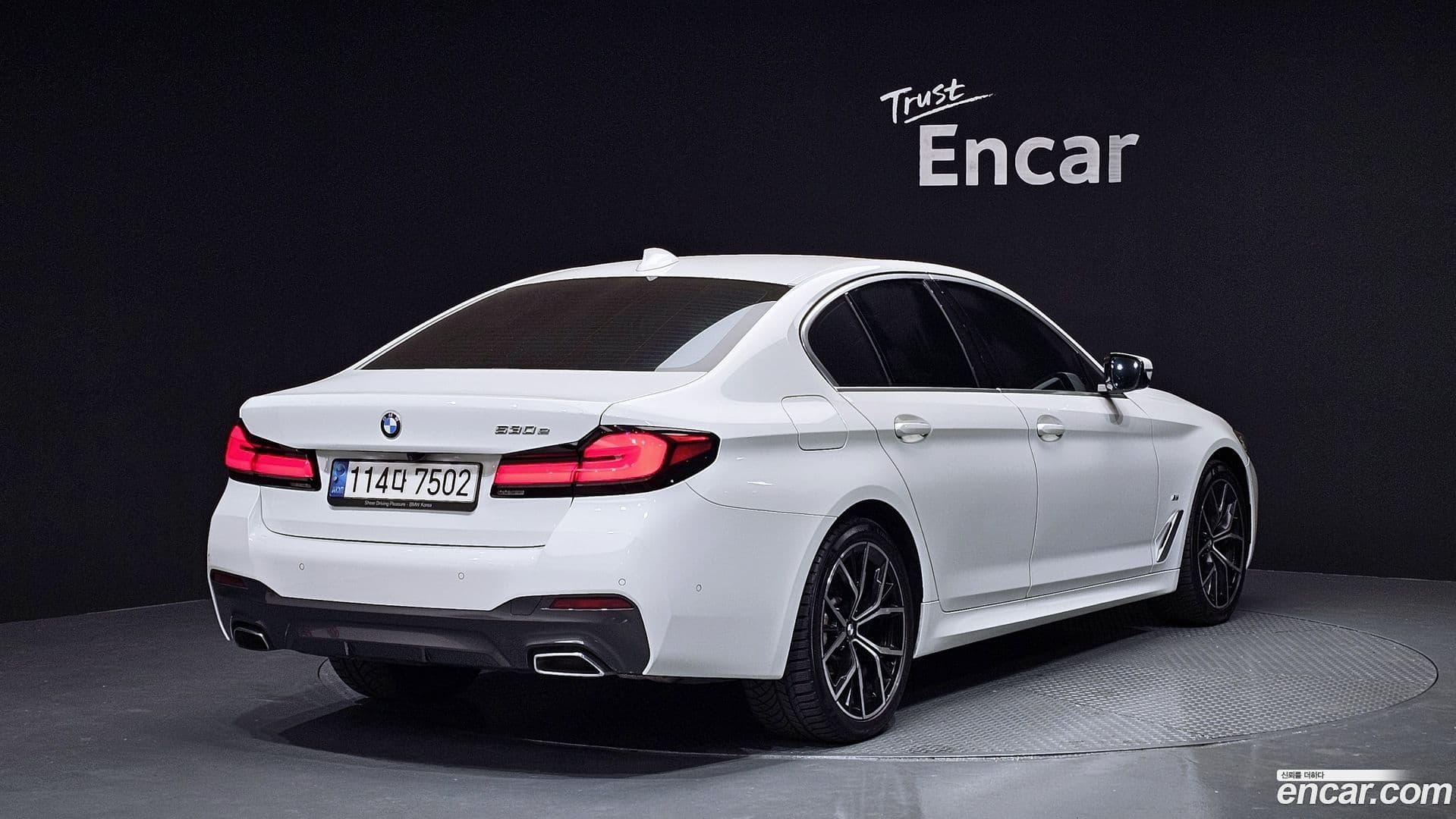 Main__Slider__Photo:5-Series BMW 2021.5-1