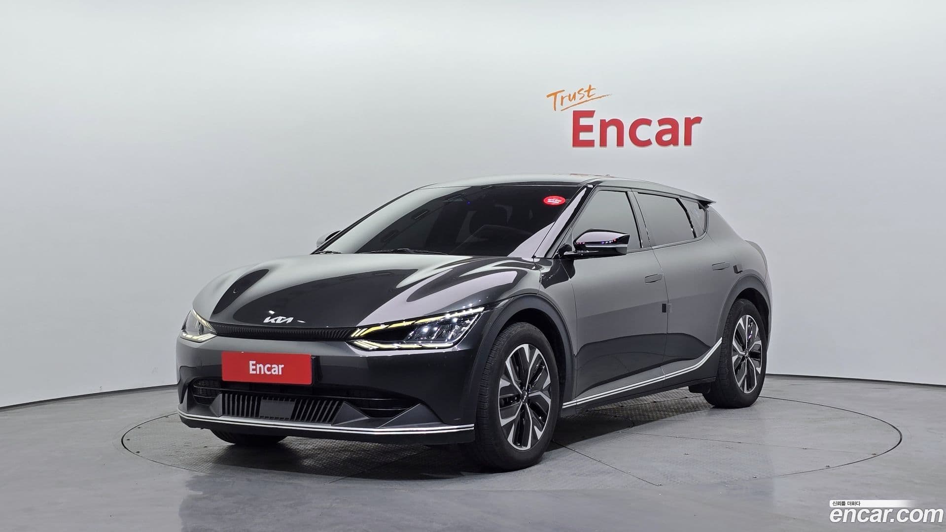 Main__Slider__Photo:EV6 Kia 2022.3-0