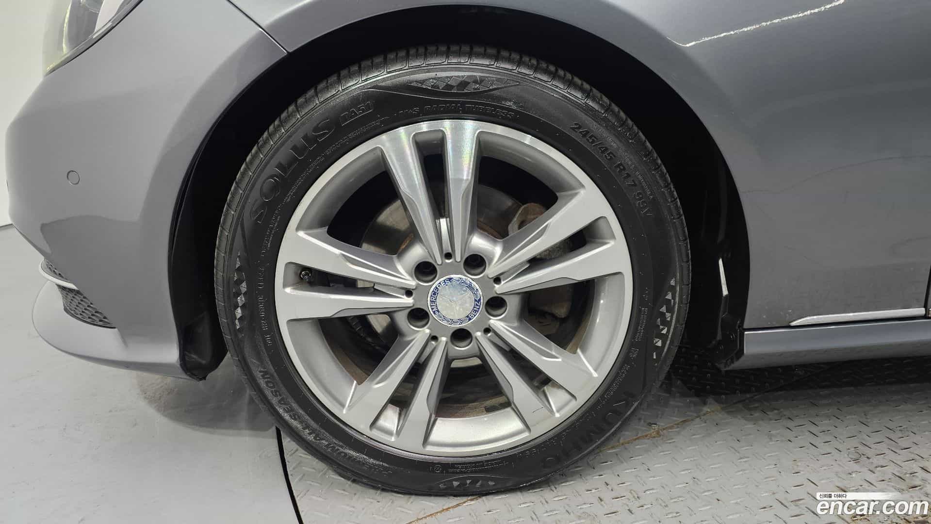 E-Class Mercedes-Benz 2015.9-OUTER-005