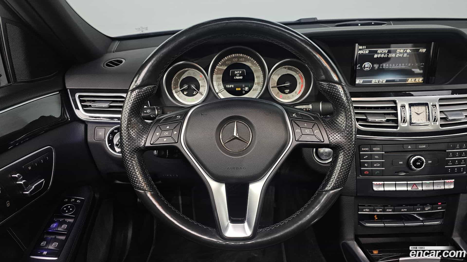 E-Class Mercedes-Benz 2015.9-OPTION-017