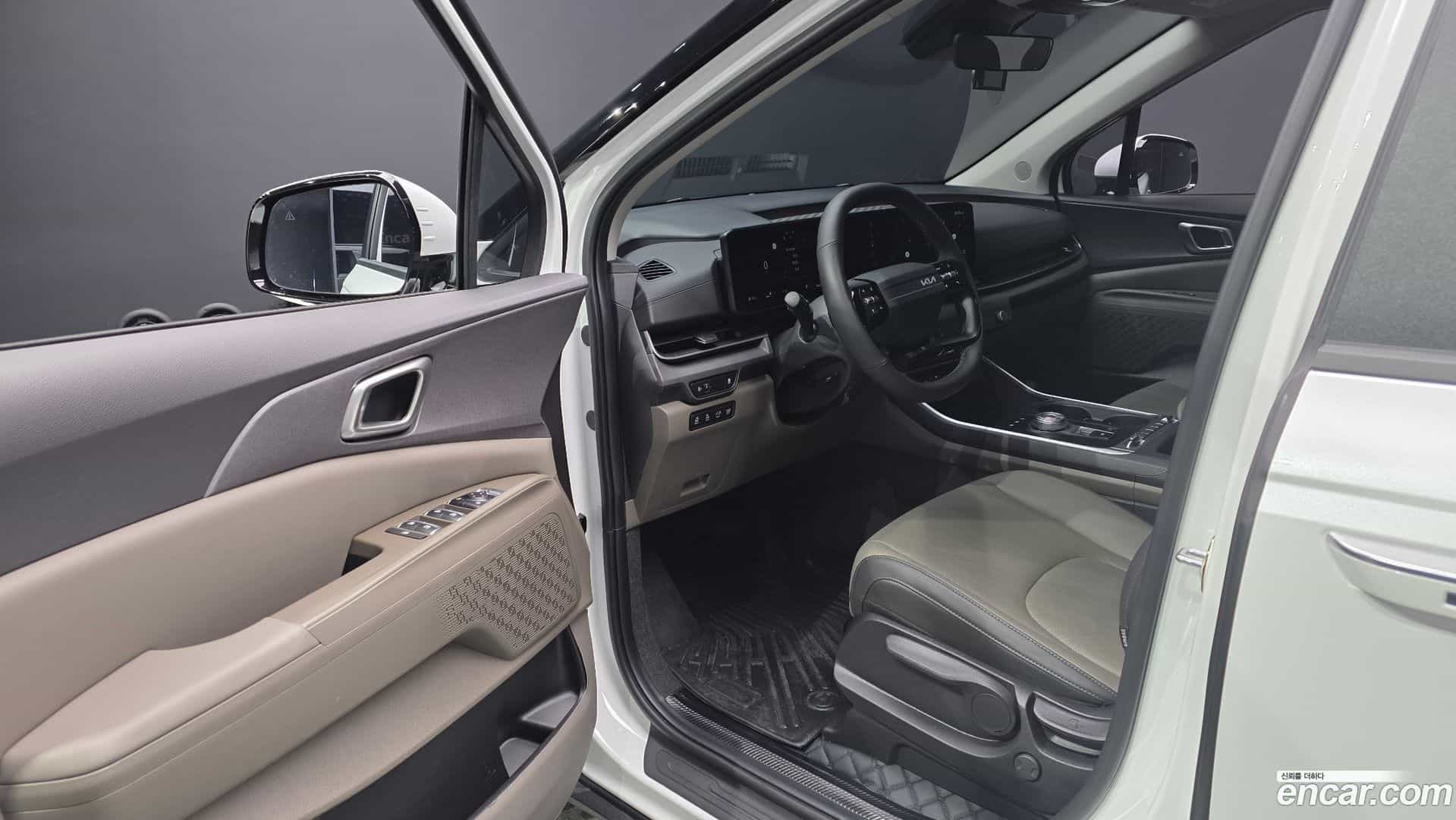 Canival Kia 2025.4-INNER-010