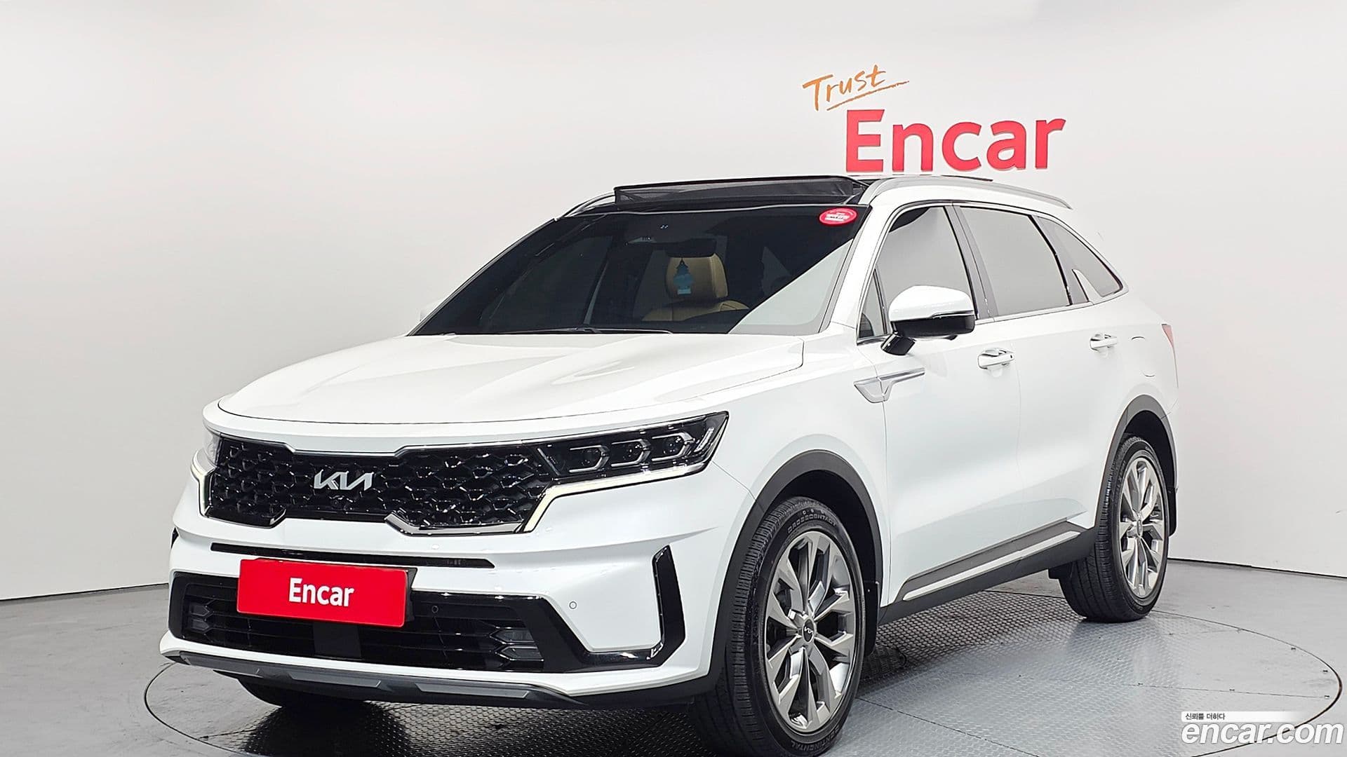 Main__Slider__Photo:Sorento Kia 2023.3-0