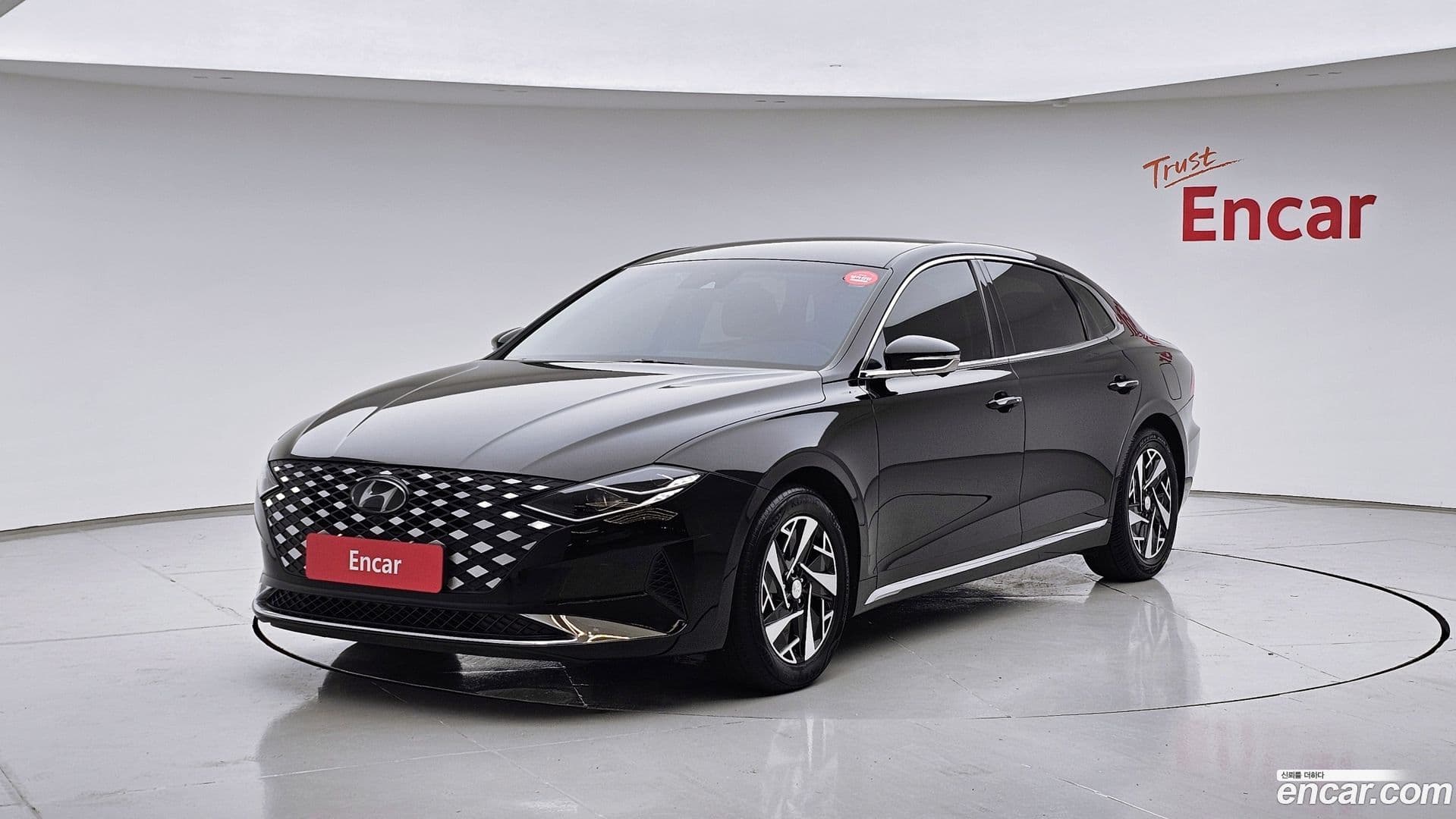 Main__Slider__Photo:Grandeur Hyundai 2021.5-0