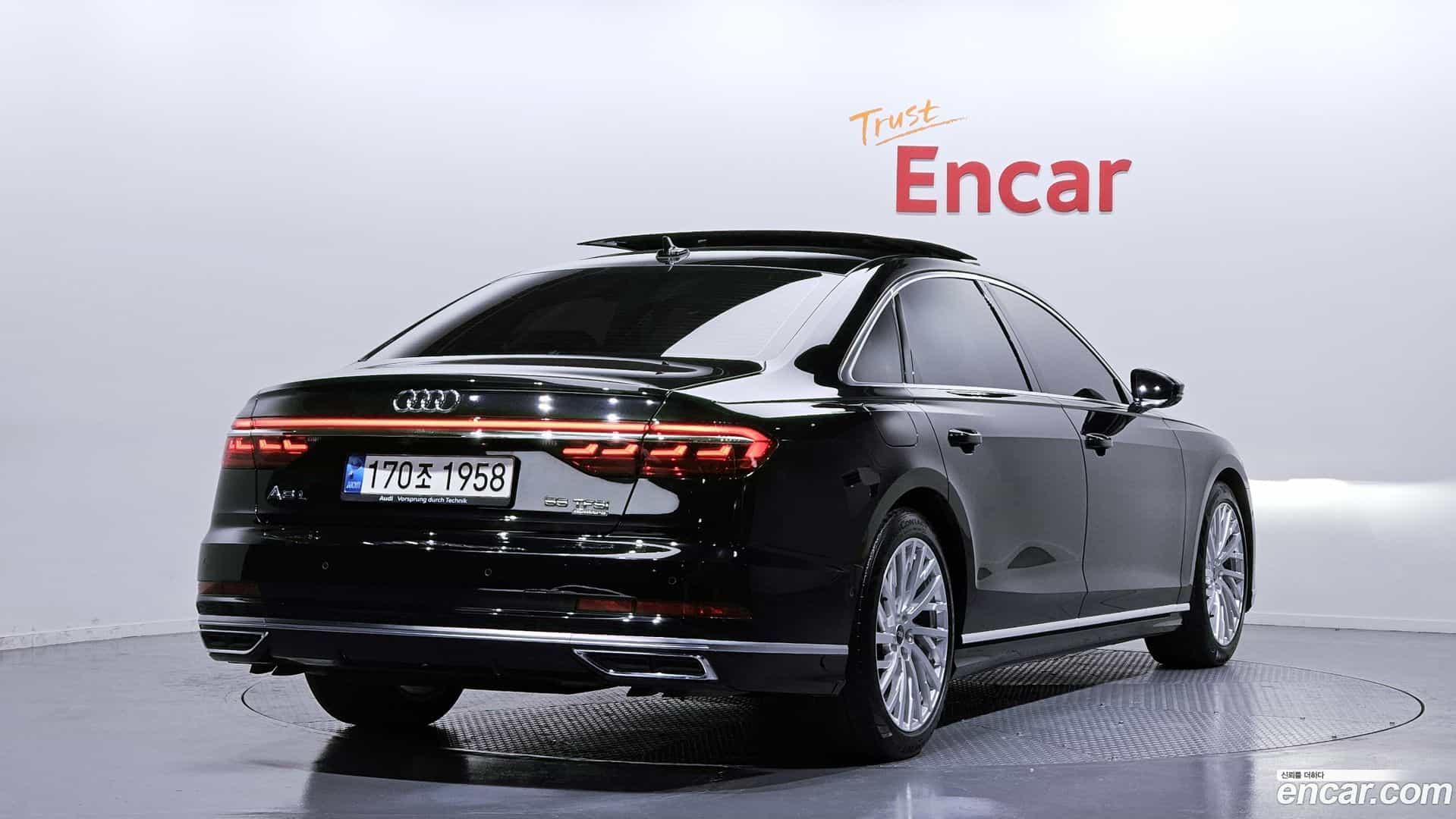 A8 Audi 2021.11-OUTER-002