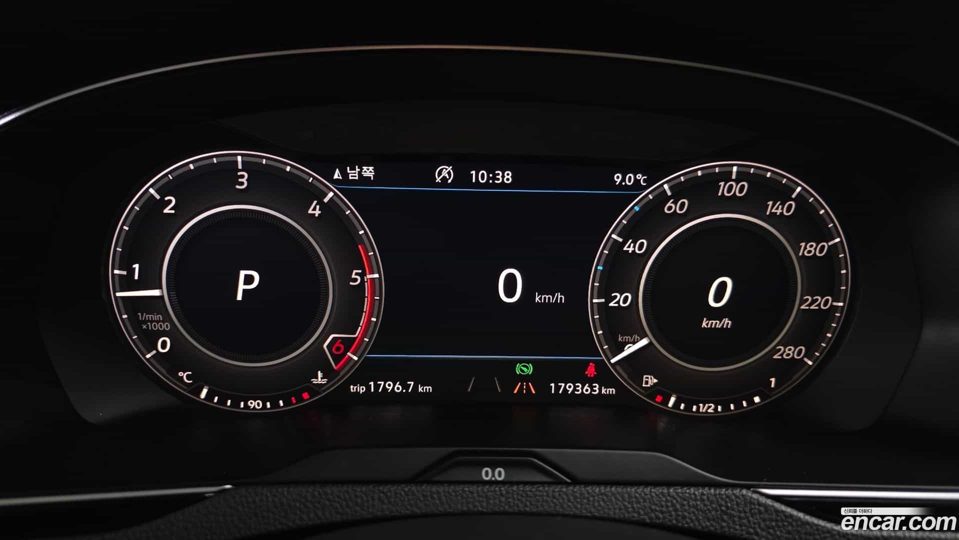 Arteon Volkswagen 2019.11-INNER-008