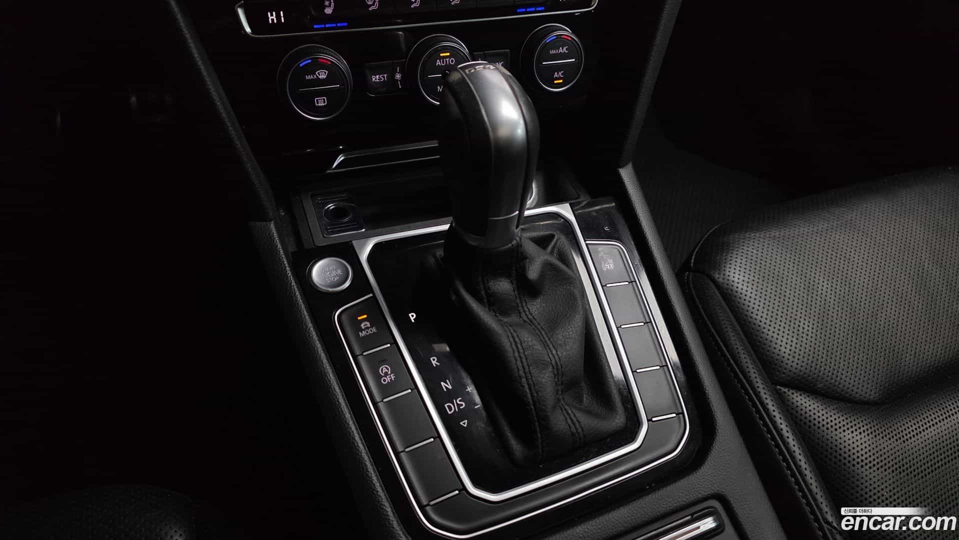 Arteon Volkswagen 2019.11-INNER-009