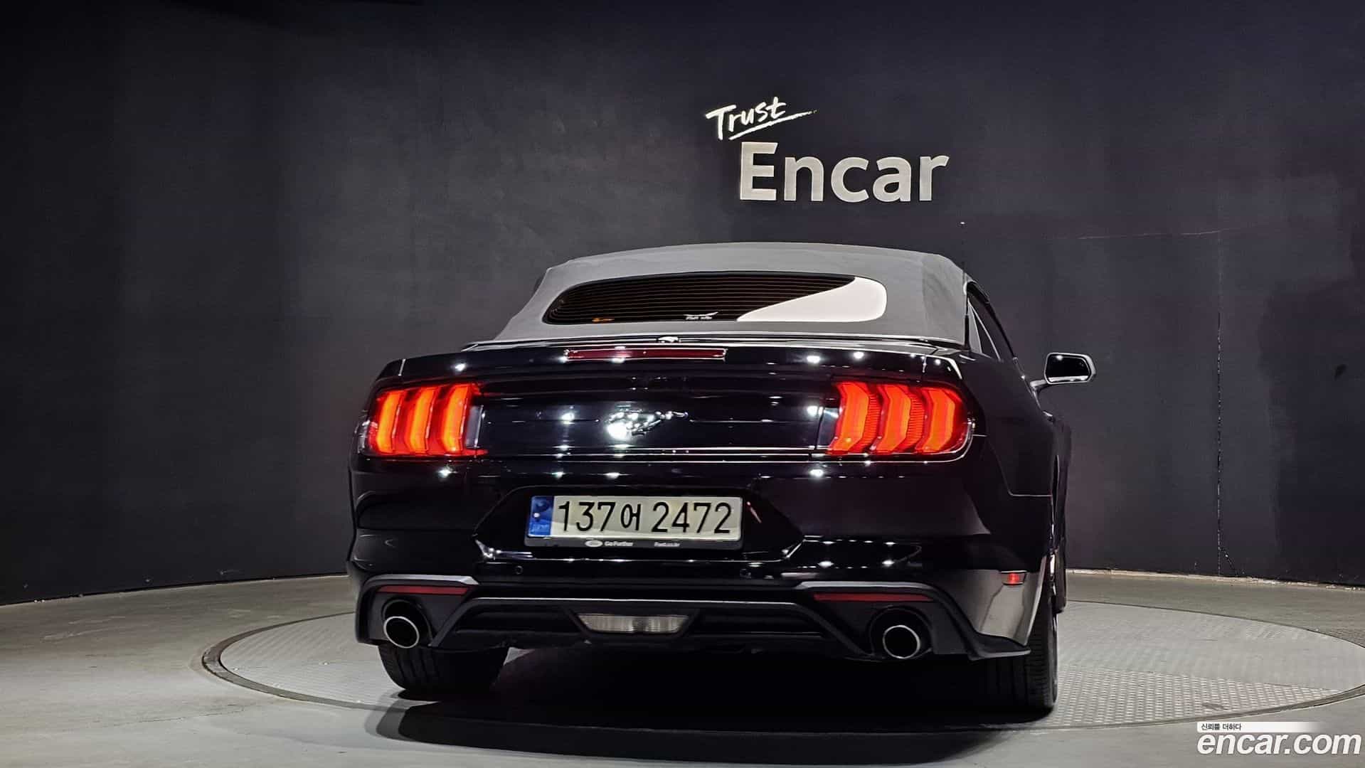 Mustang Ford 2021.5-OUTER-004