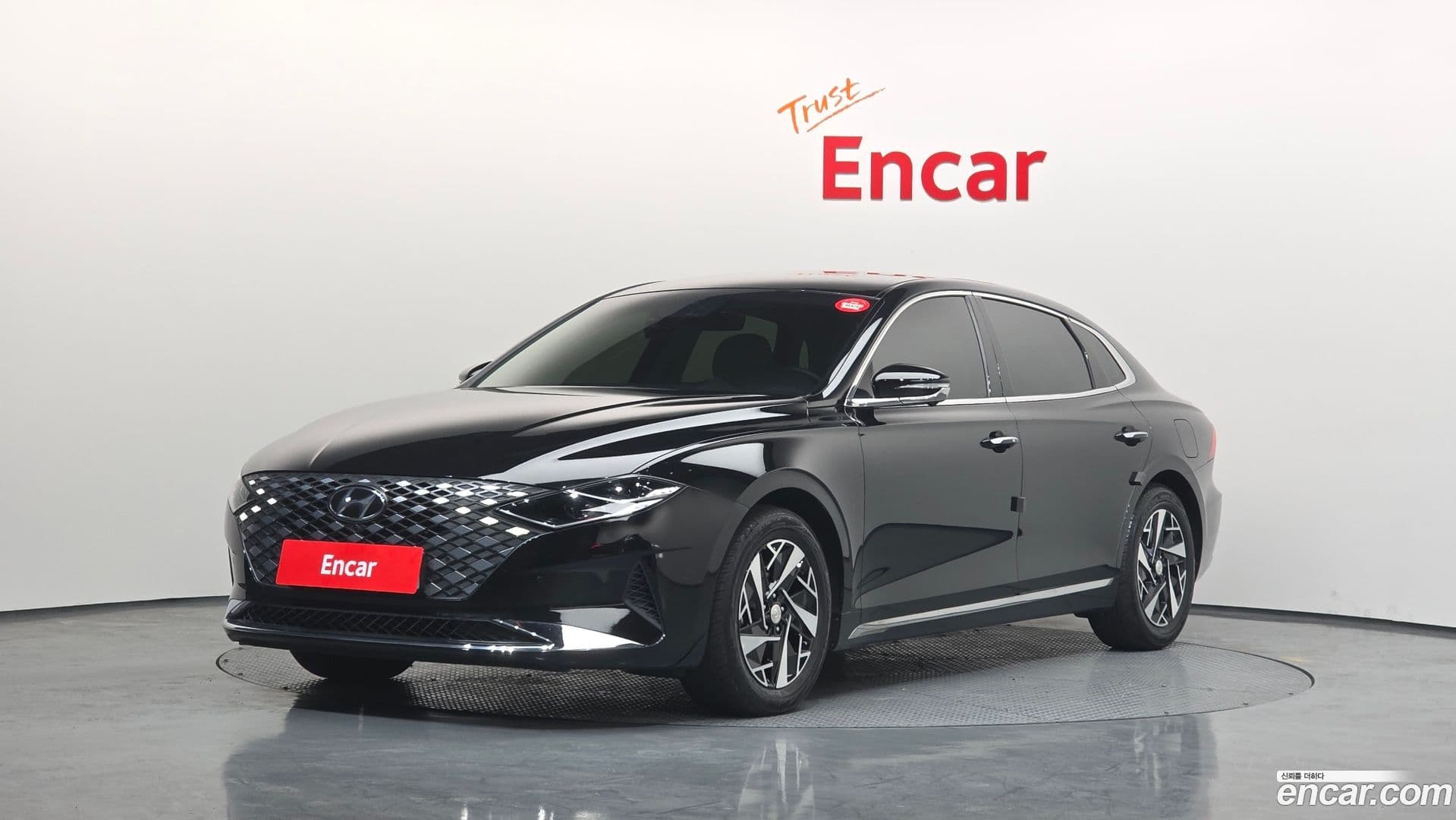 Main__Slider__Photo:Grandeur Hyundai 2022.0-0