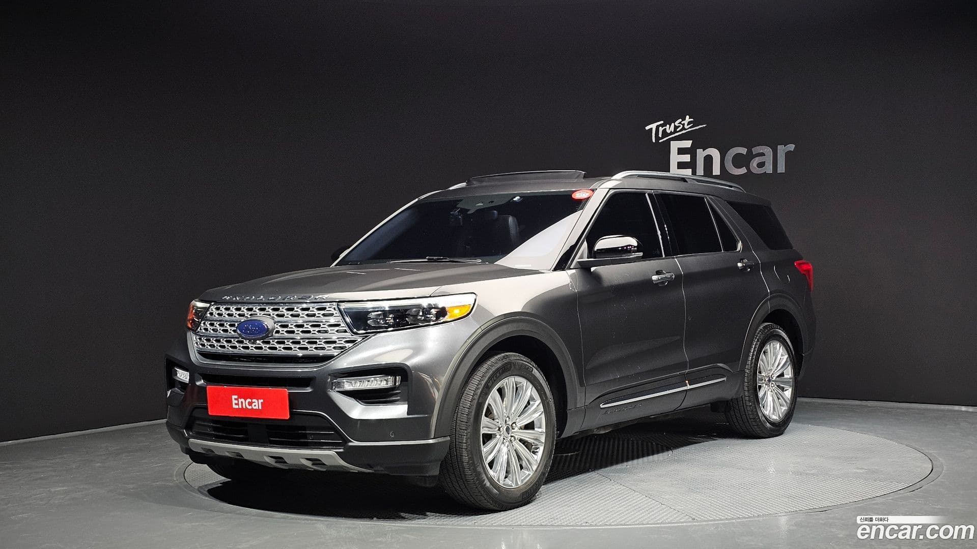 Main__Slider__Photo:Explorer Ford 2020.0-0