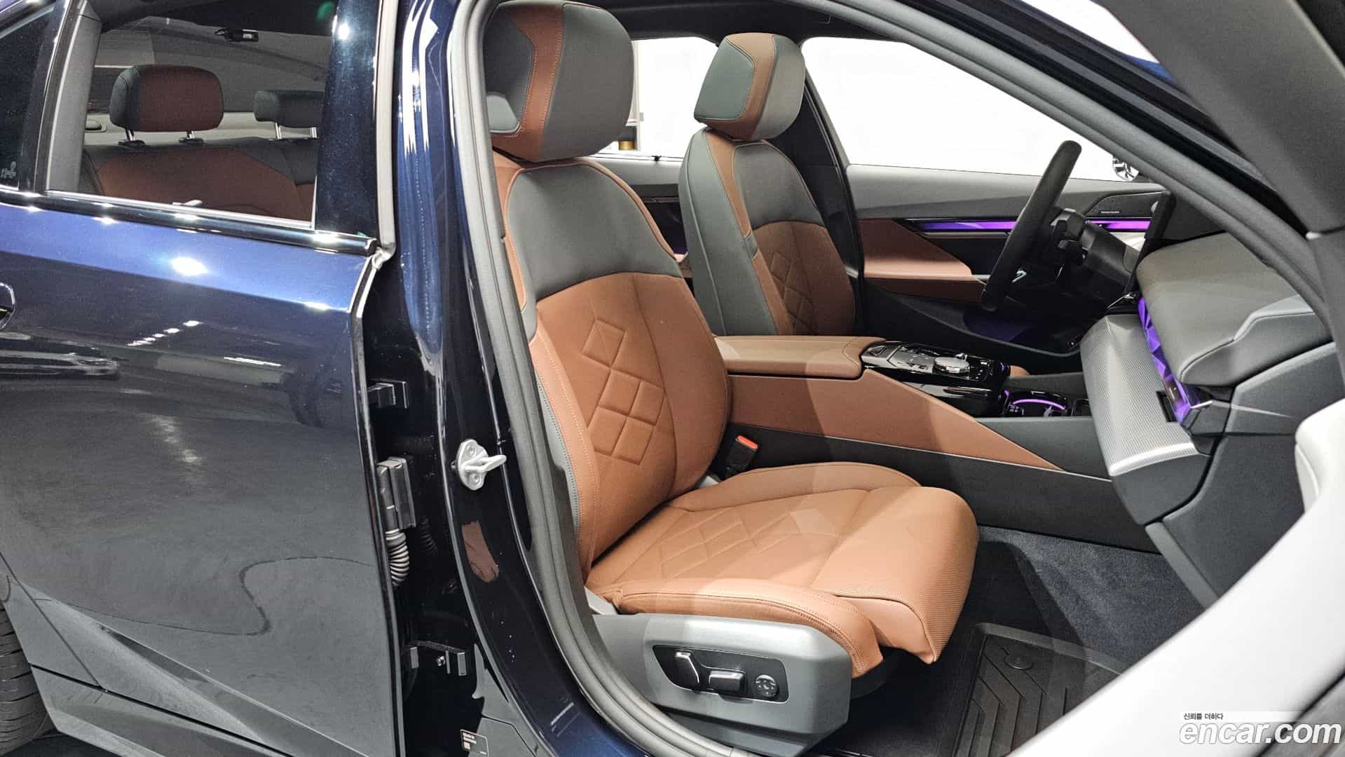 5-Series BMW 2025.3-INNER-010