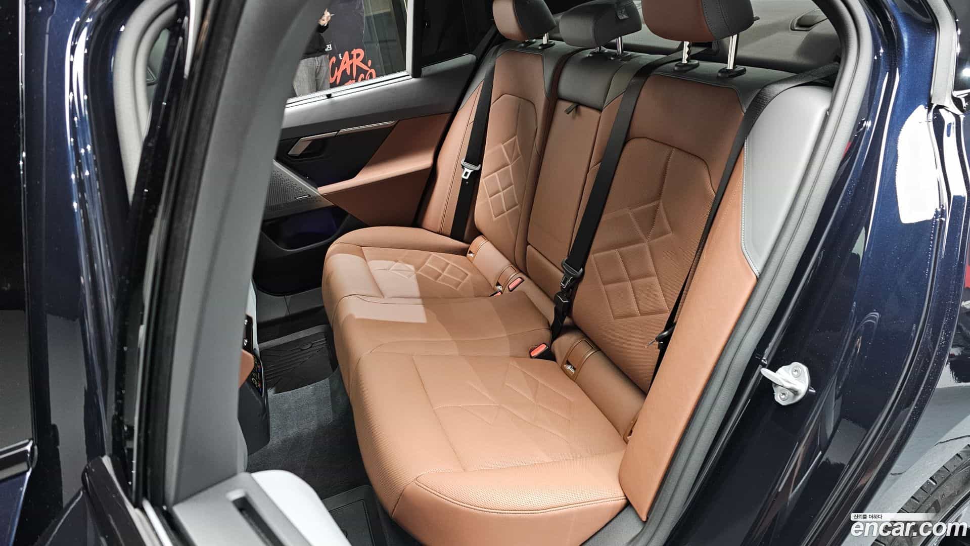 5-Series BMW 2025.3-OPTION-016