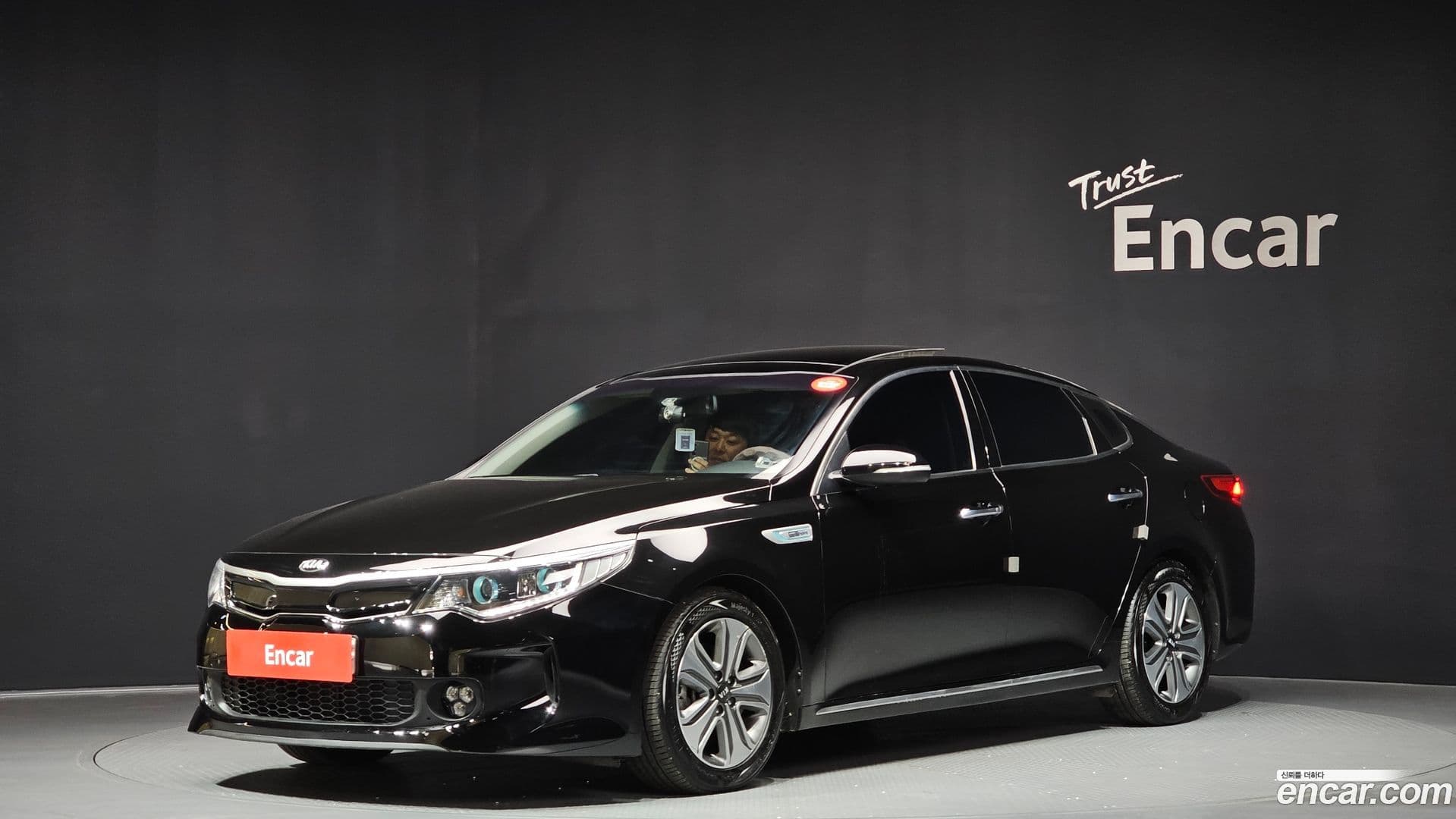 Main__Slider__Photo:K5 Kia 2015.11-0