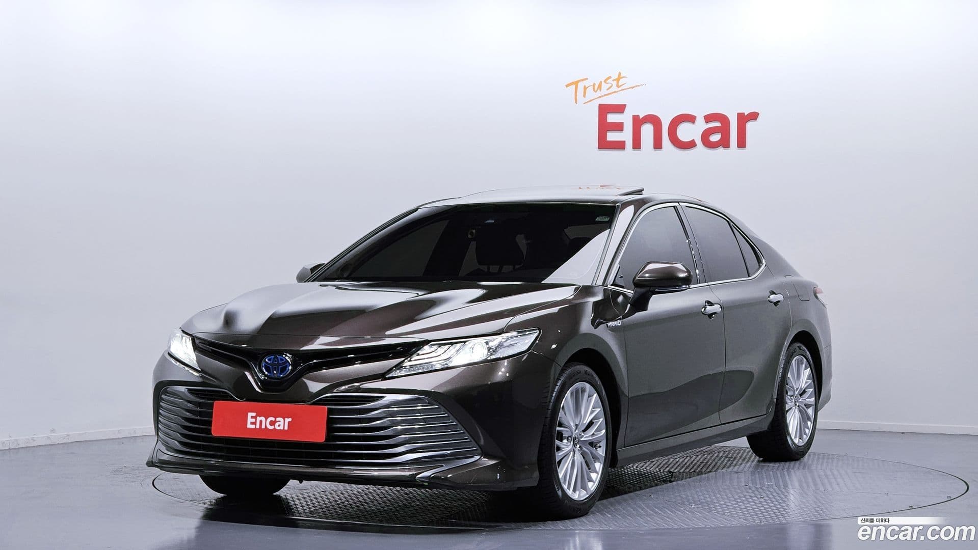 Main__Slider__Photo:Camry Toyota 2020.11-0