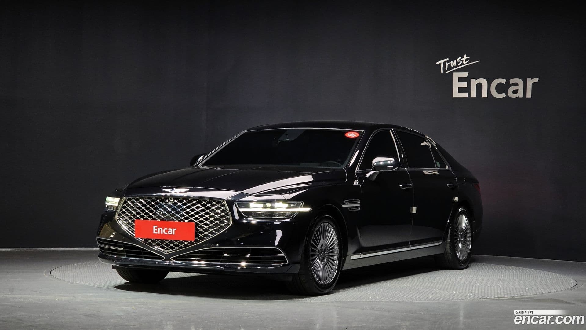 Main__Slider__Photo:G90 Genesis 2019.11-0