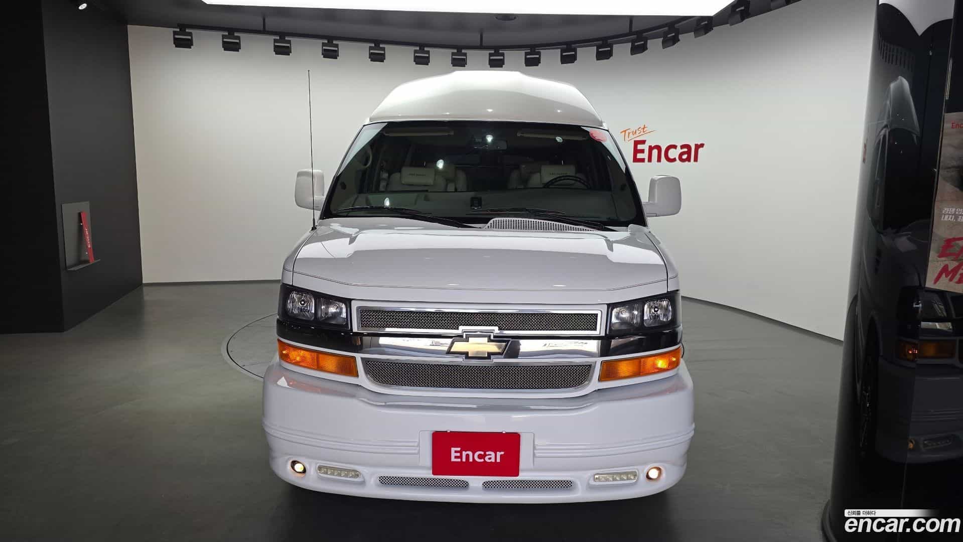 Express Van Chevrolet 2013.6-OUTER-003