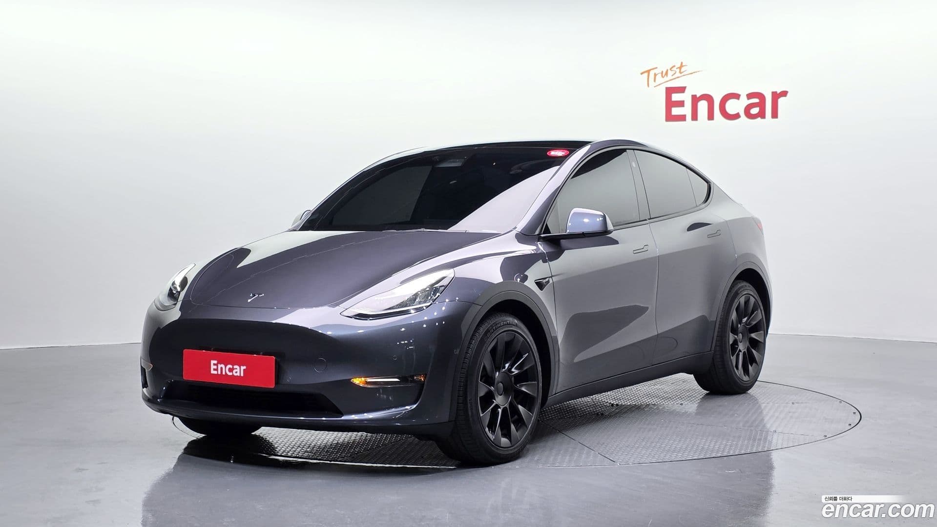 Main__Slider__Photo:Model Y Tesla 2022.4-0