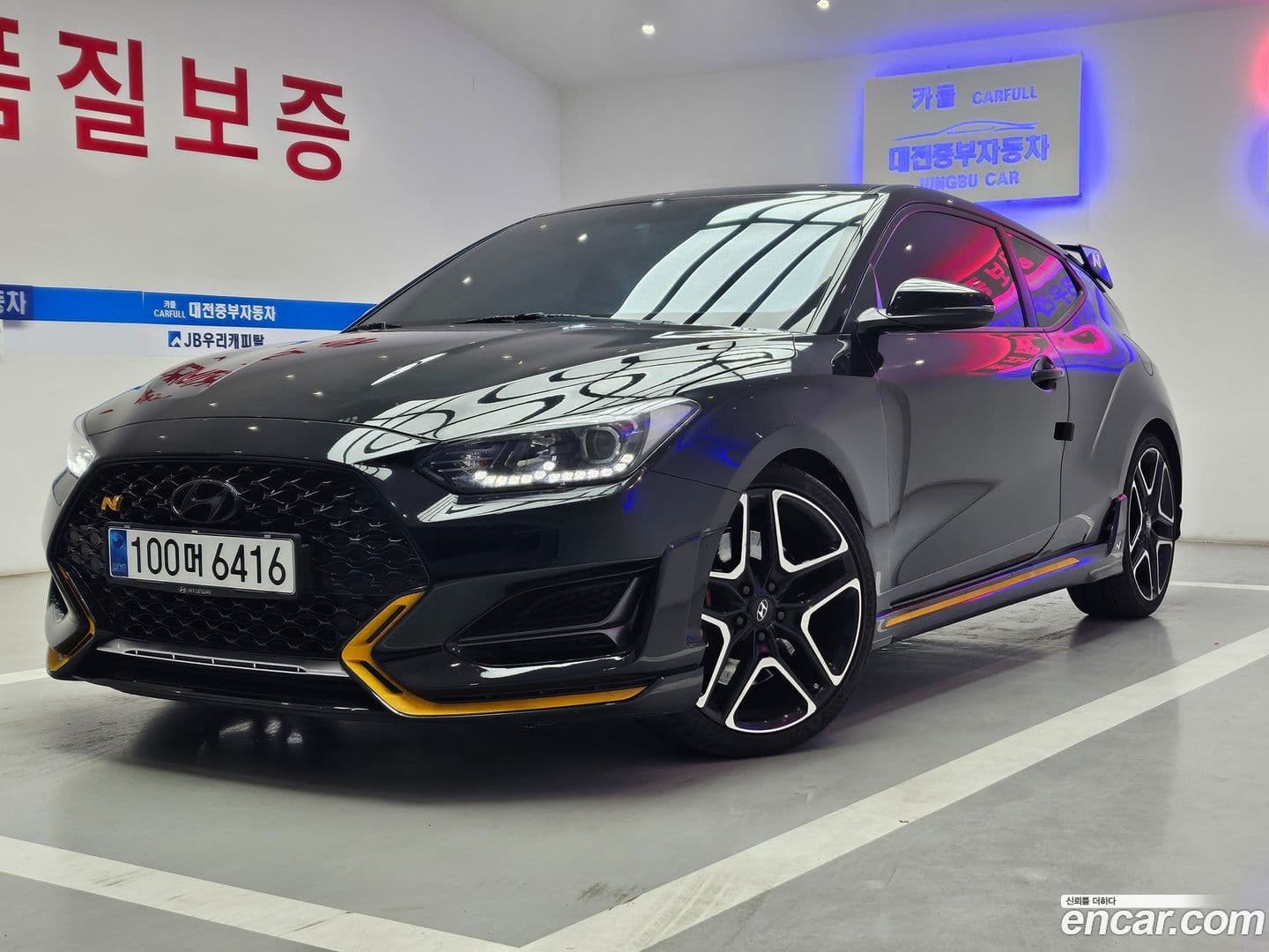 Main__Slider__Photo:Veloster Hyundai 2019.2-0
