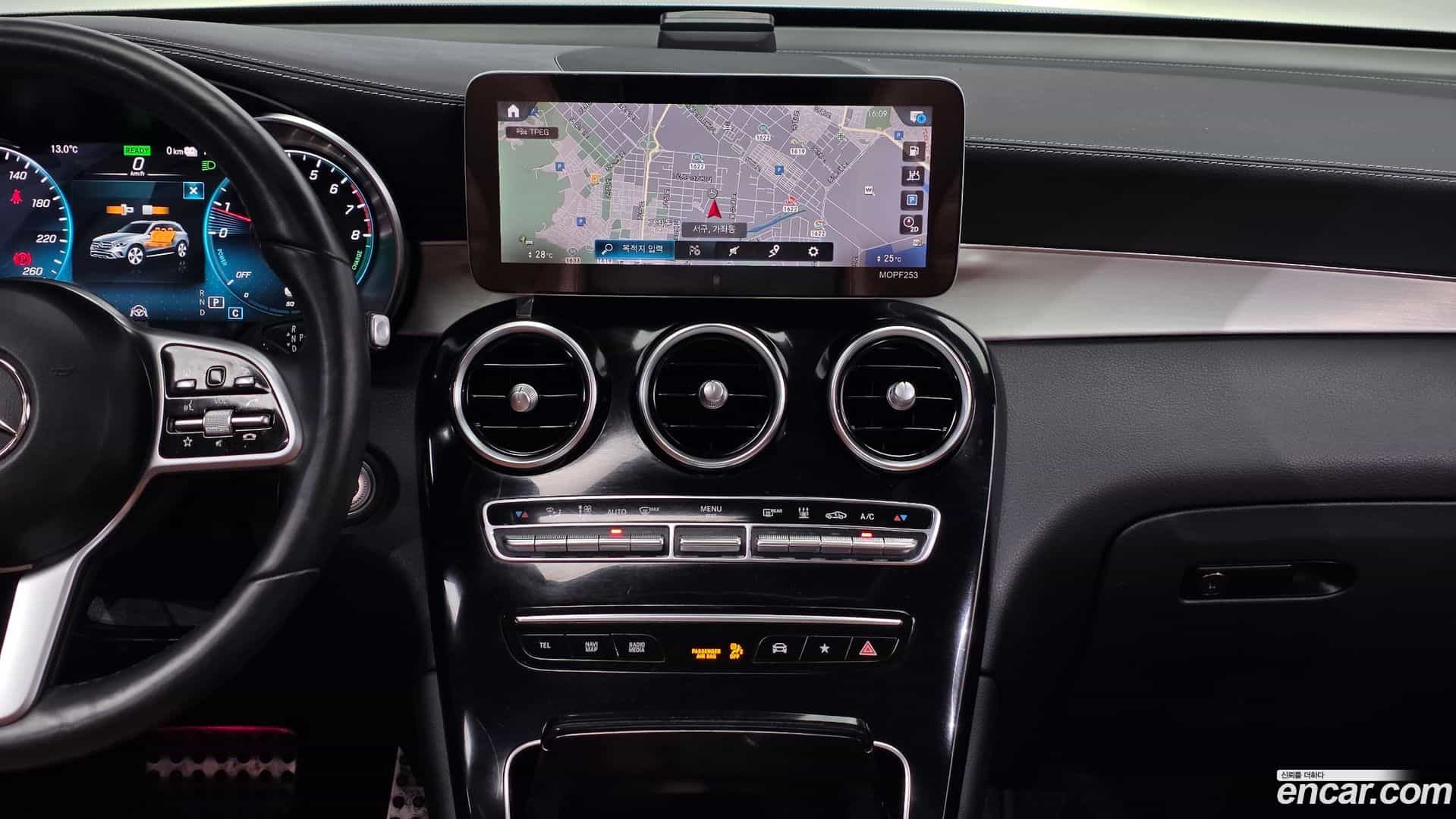 GLC-Class Mercedes-Benz 2022.3-OPTION-019