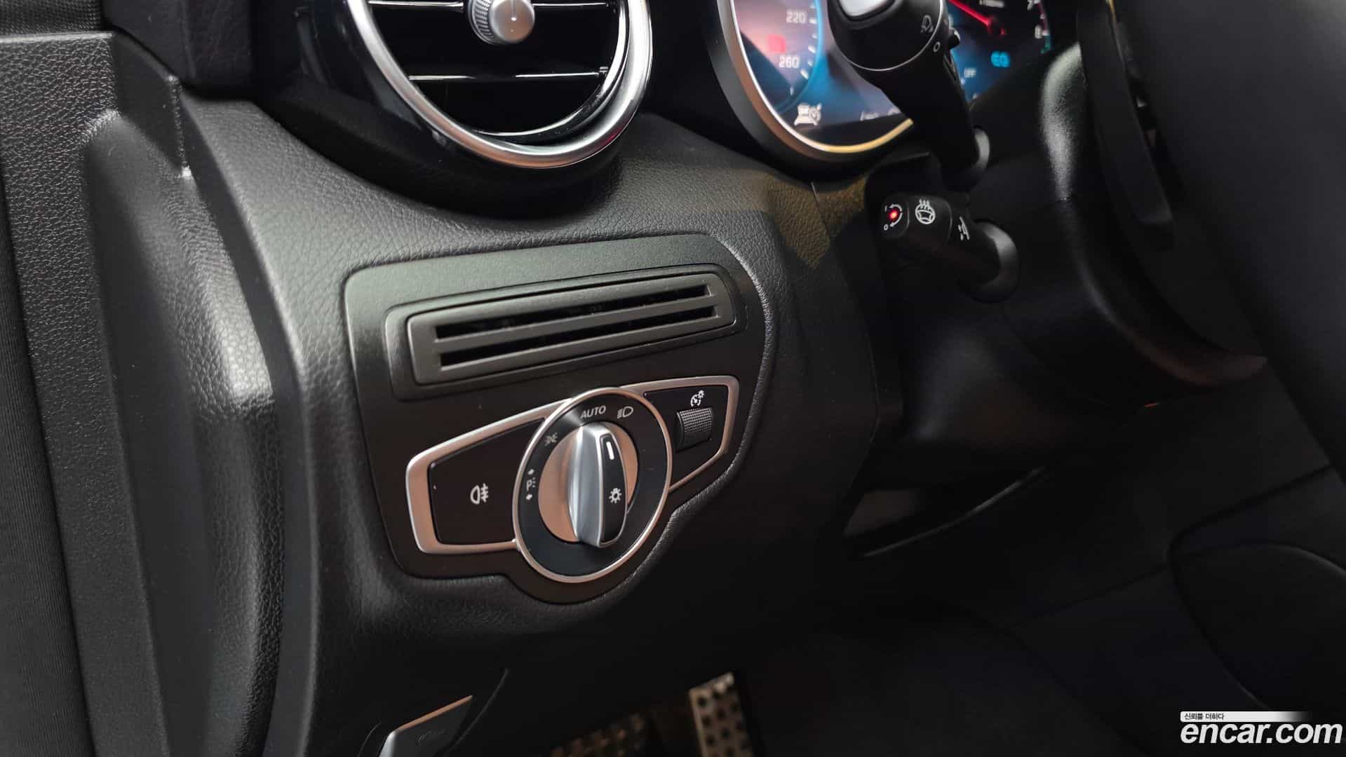 GLC-Class Mercedes-Benz 2022.3-OPTION-023
