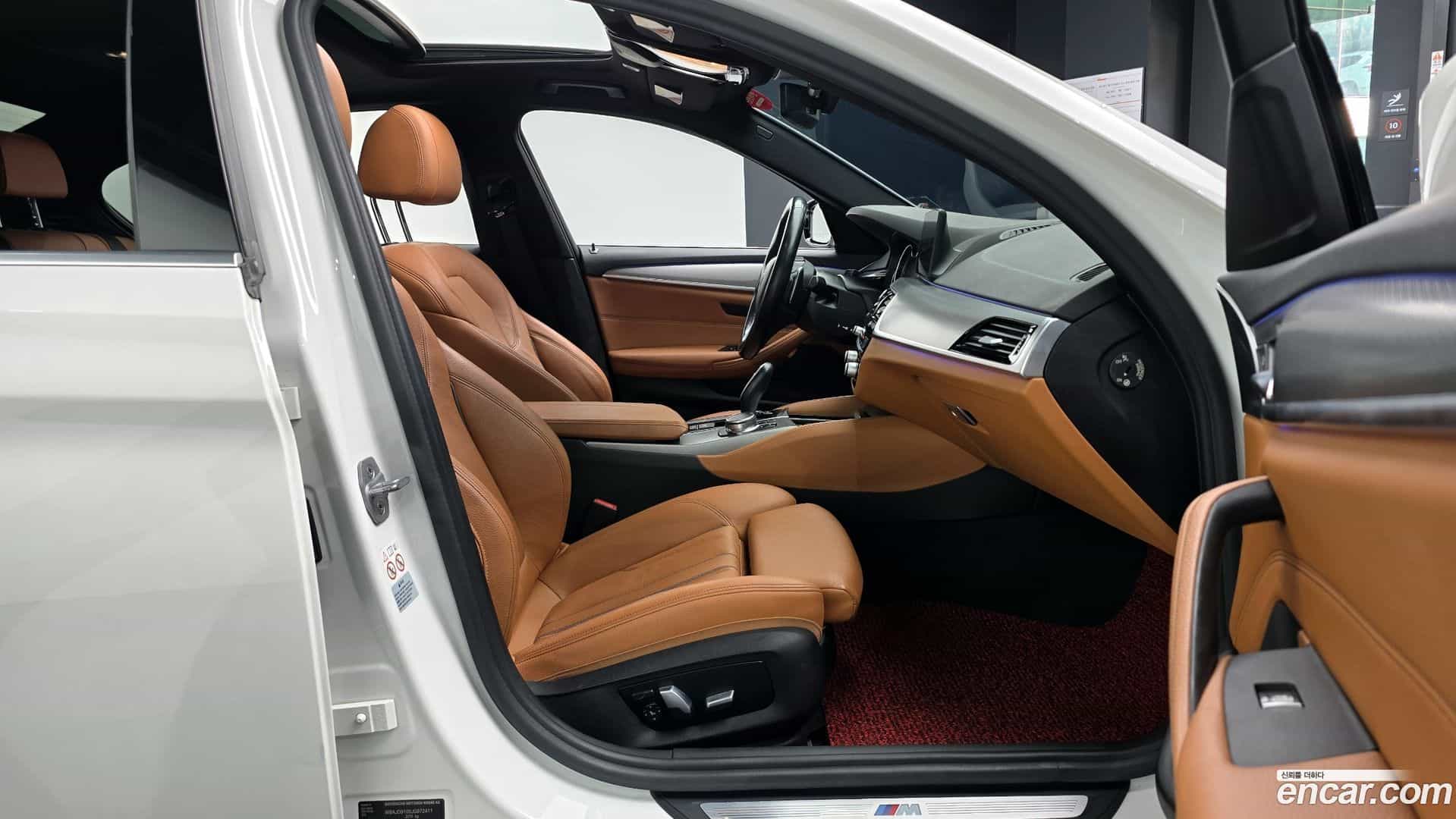 5-Series BMW 2018.0-INNER-010