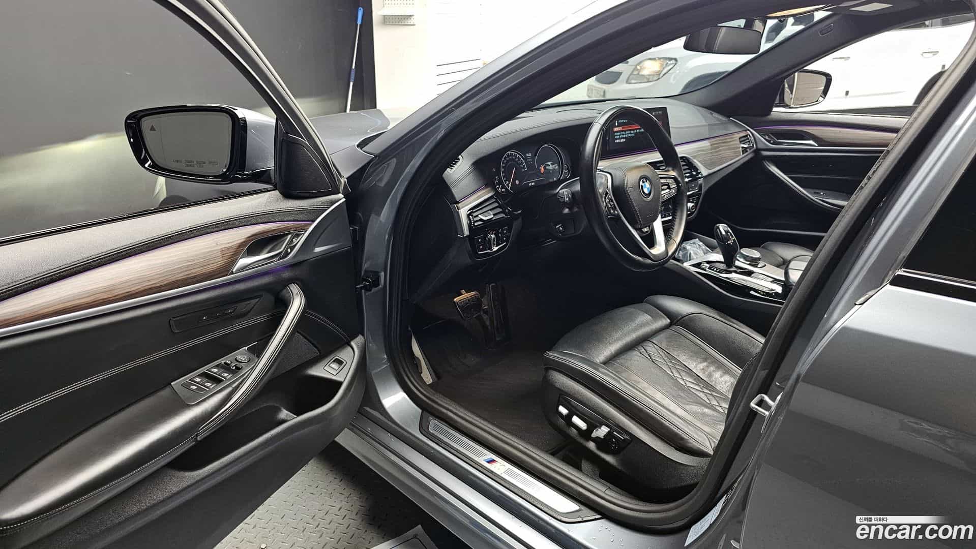 5-Series BMW 2017.4-INNER-010