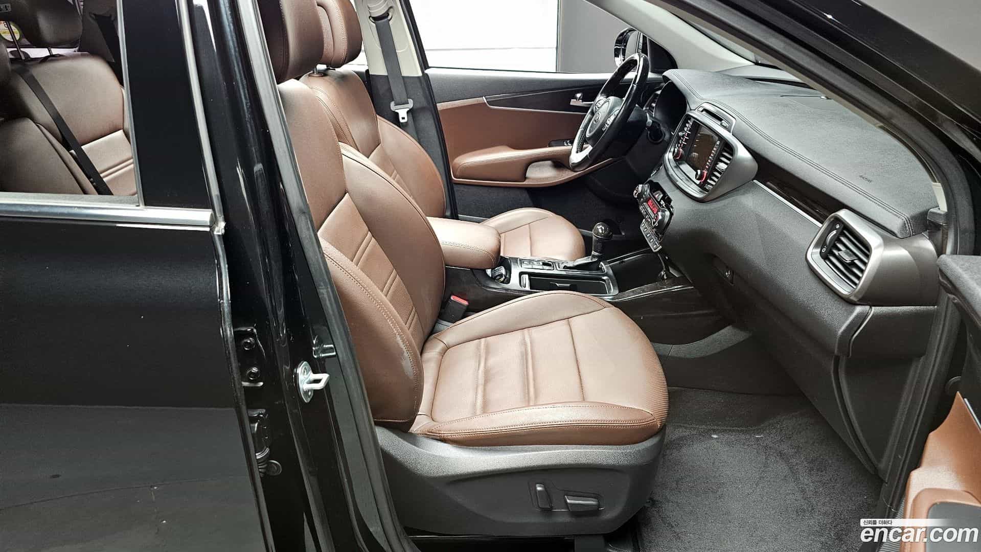 Sorento Kia 2015.11-INNER-010