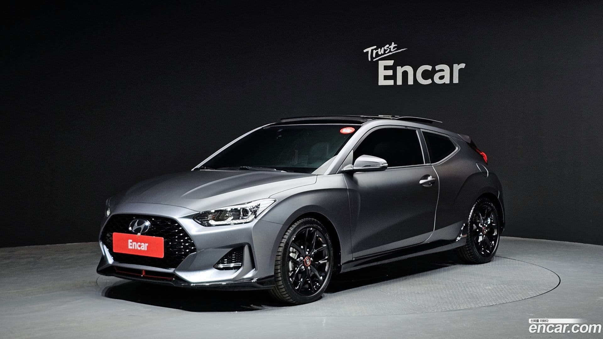 Main__Slider__Photo:Veloster Hyundai 2019.11-0