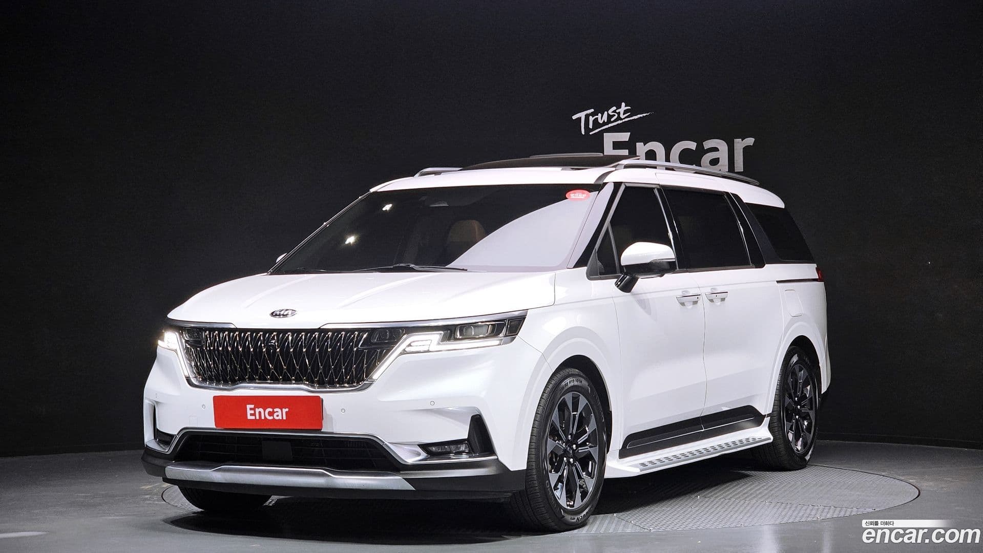 Main__Slider__Photo:Canival Kia 2020.7-0