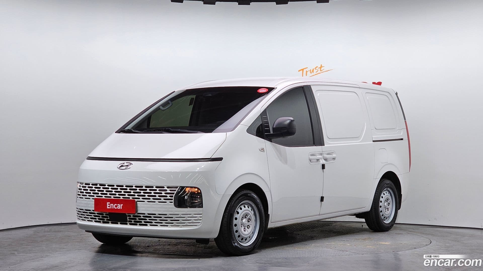 Main__Slider__Photo:Staria Hyundai 2022.0-0