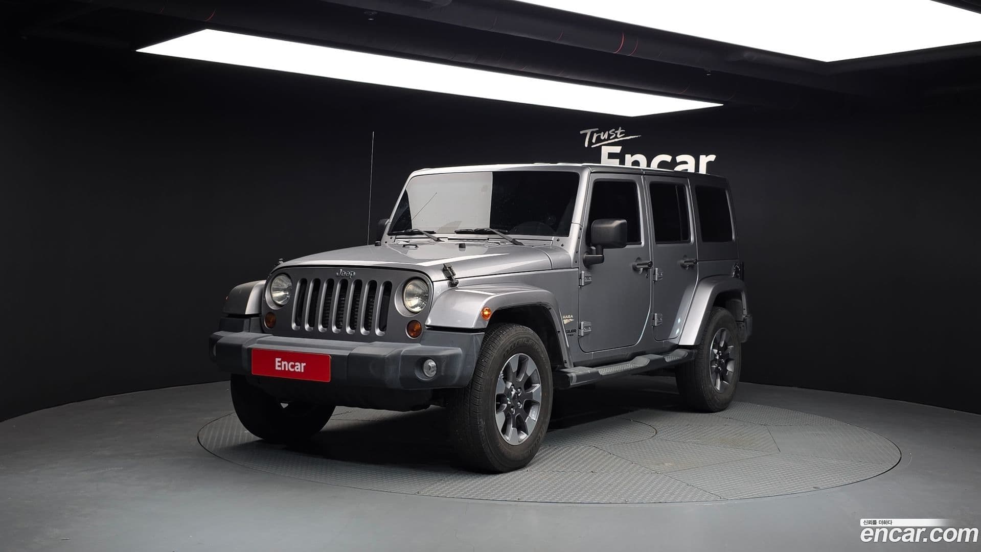 Main__Slider__Photo:Wrangler Jeep 2013.9-0